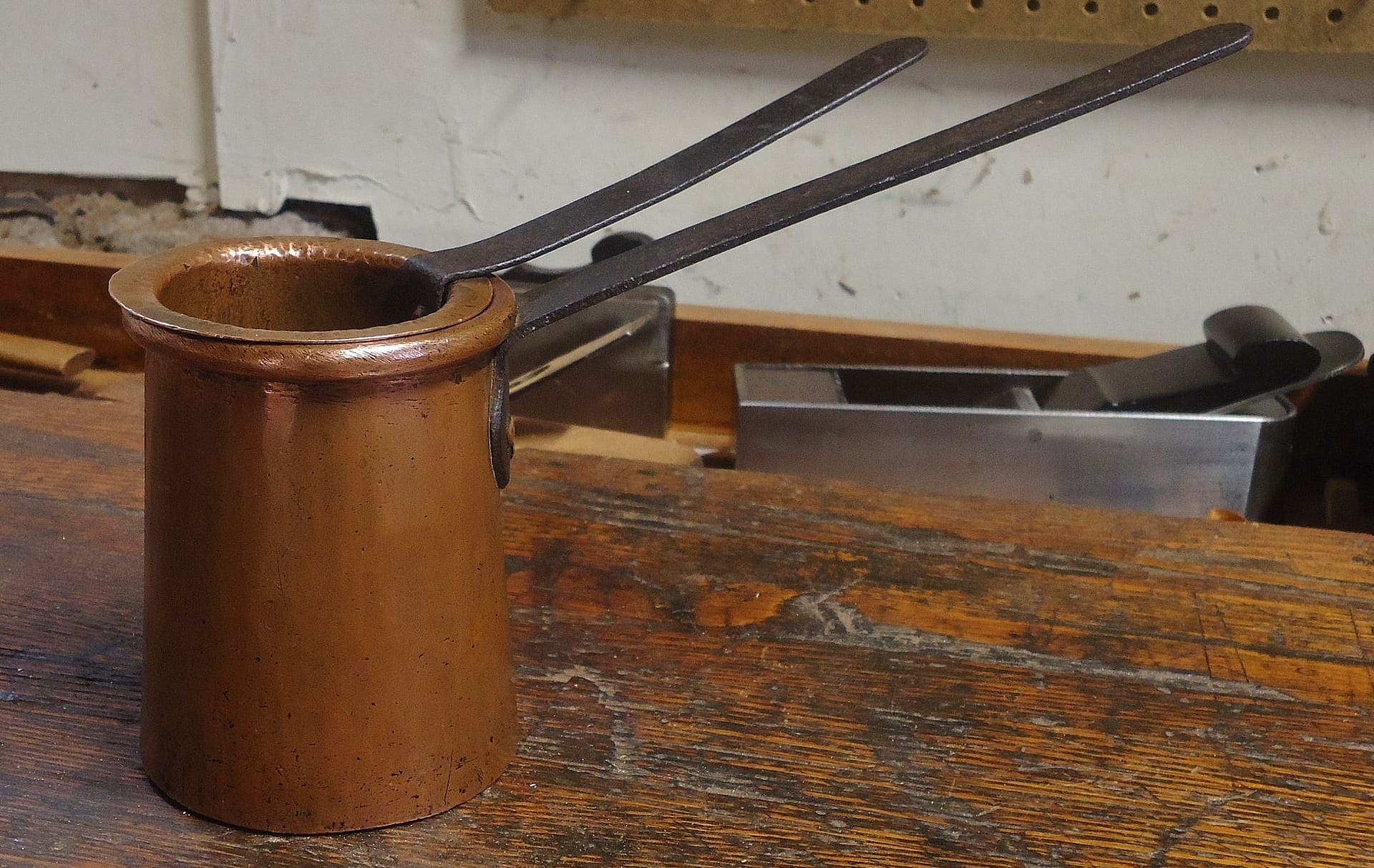 luthier gluepot