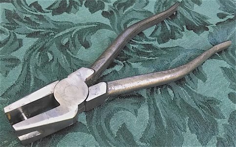 Mach.extract.pliers