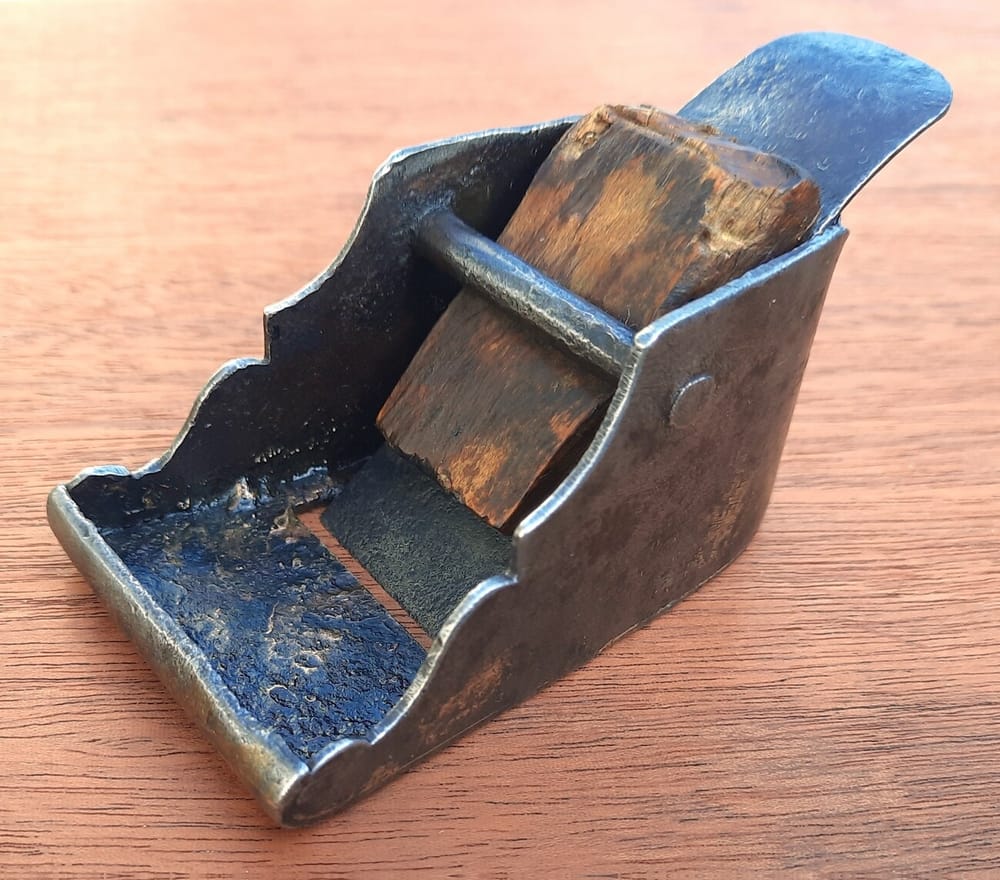 Large.Ancient.Luthier.Plane_.1