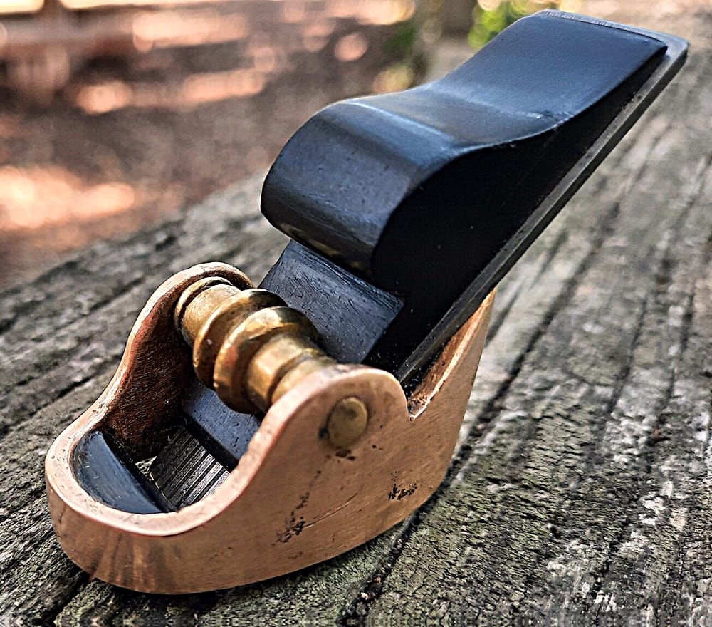 Luthier.Plane.Ornate.Bridge