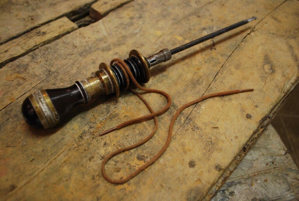 bow.drill.stone