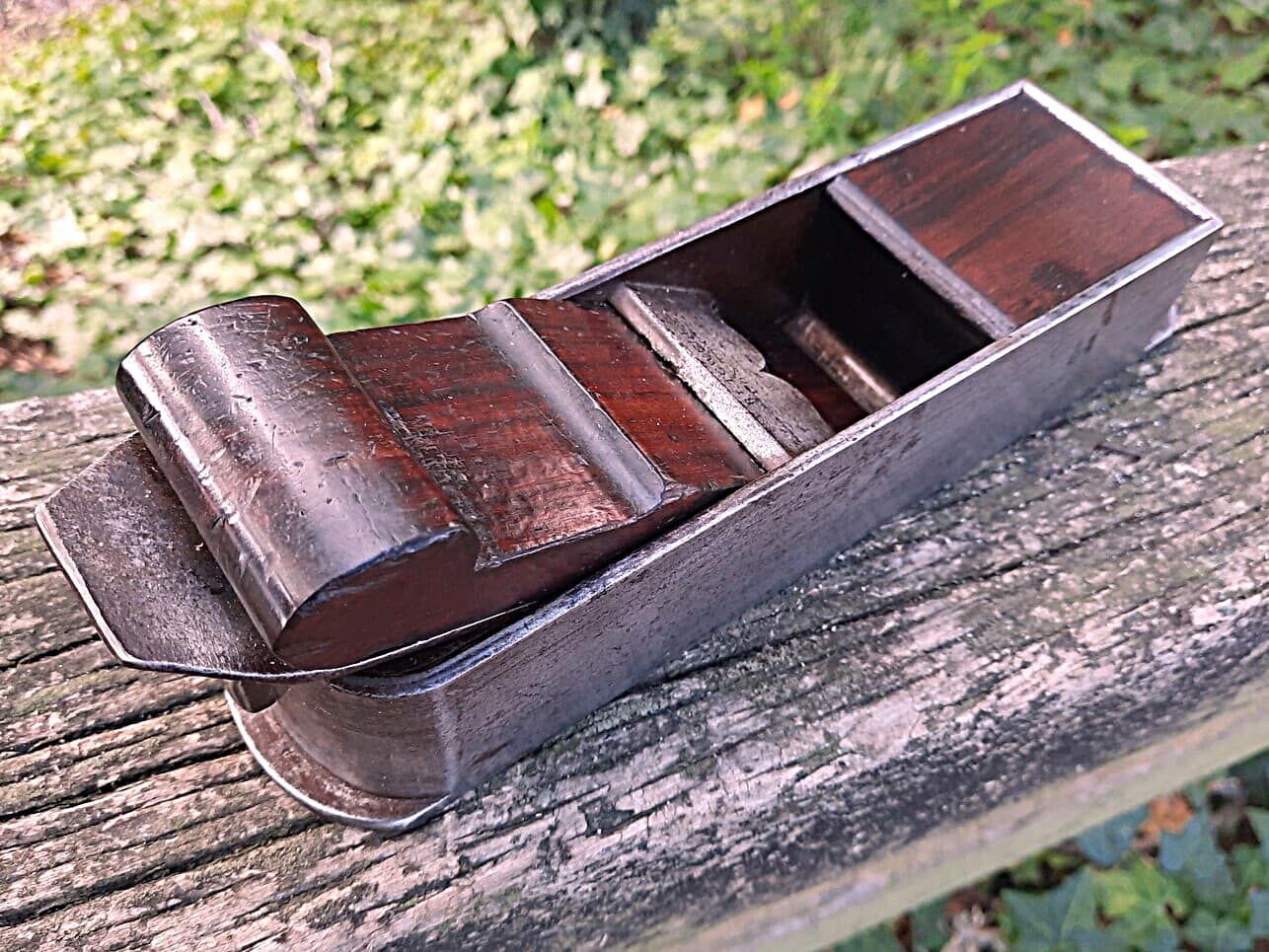 Towell.mitre.railing.2