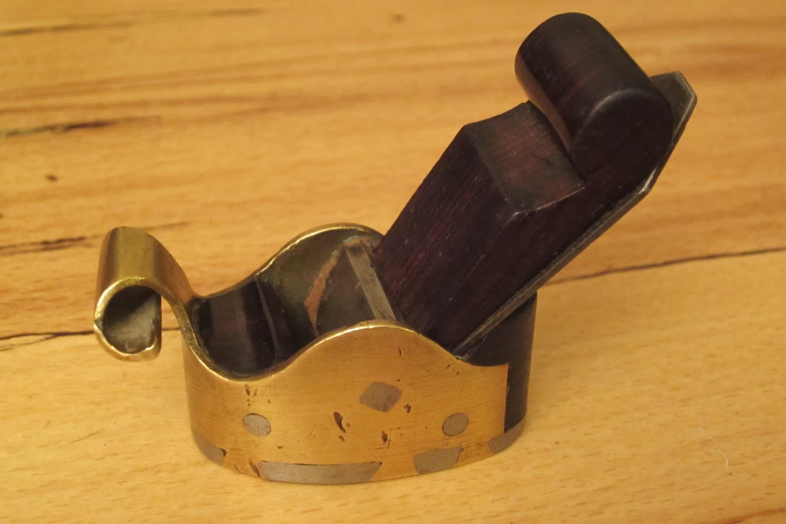 1.5.inch.DT.Luthier.plane.D.Barron.2014