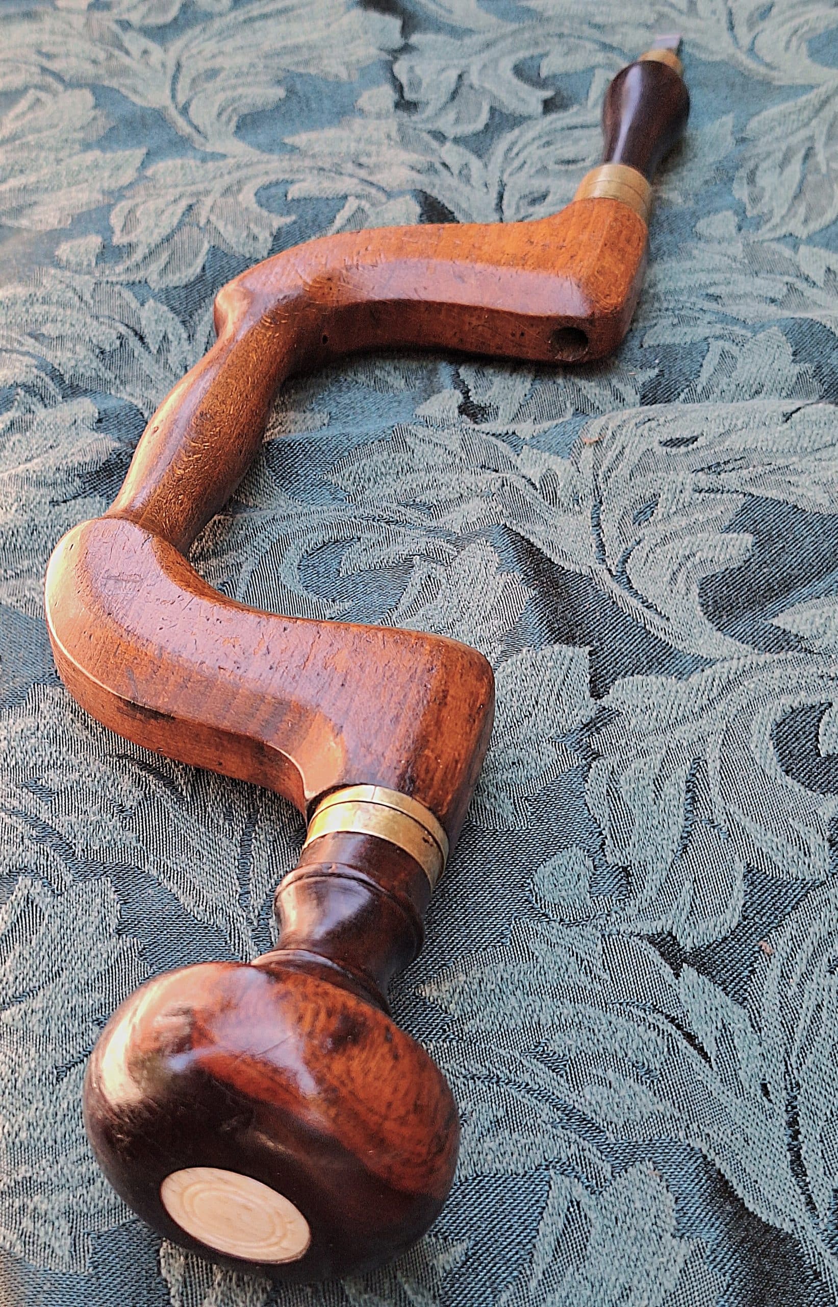 Piano.Brace.Ivory.Plug