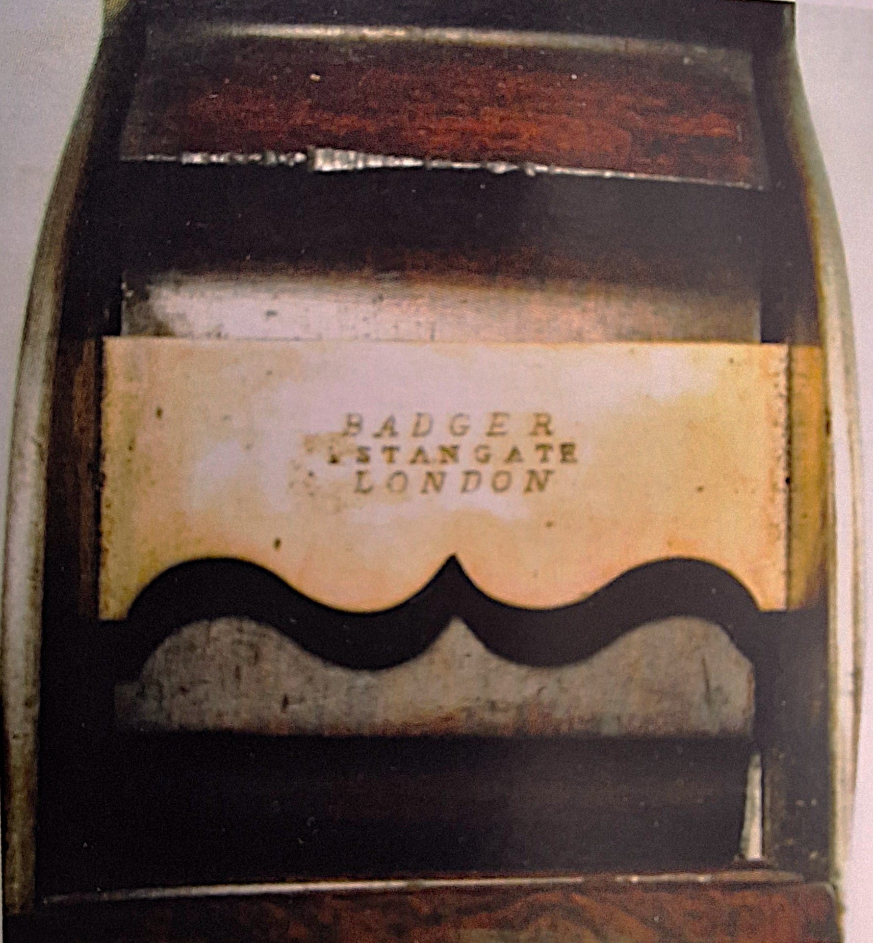 Badger.mitre.plane.Warner.2