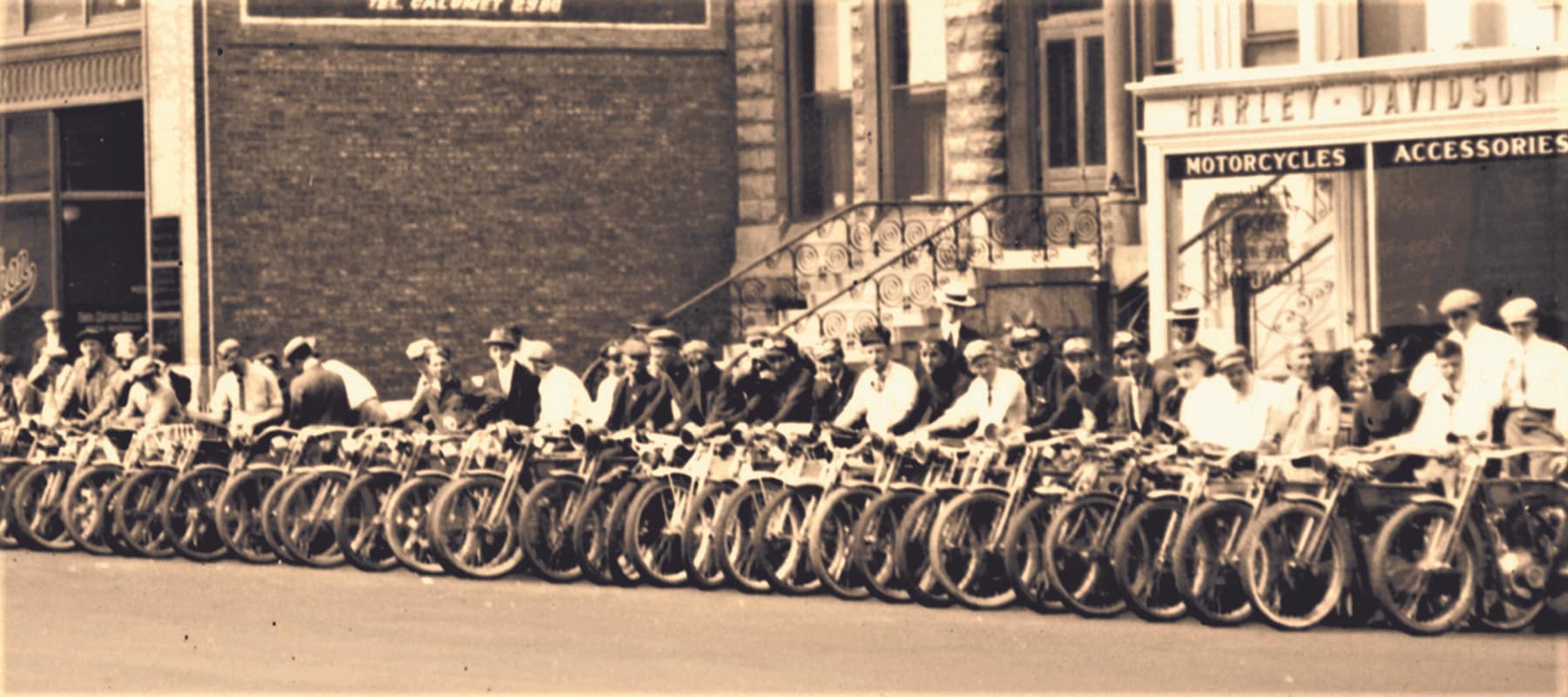 CH.Lang.Harley.Davidson.Dealer..1704.Michigan.Ave.Chicago