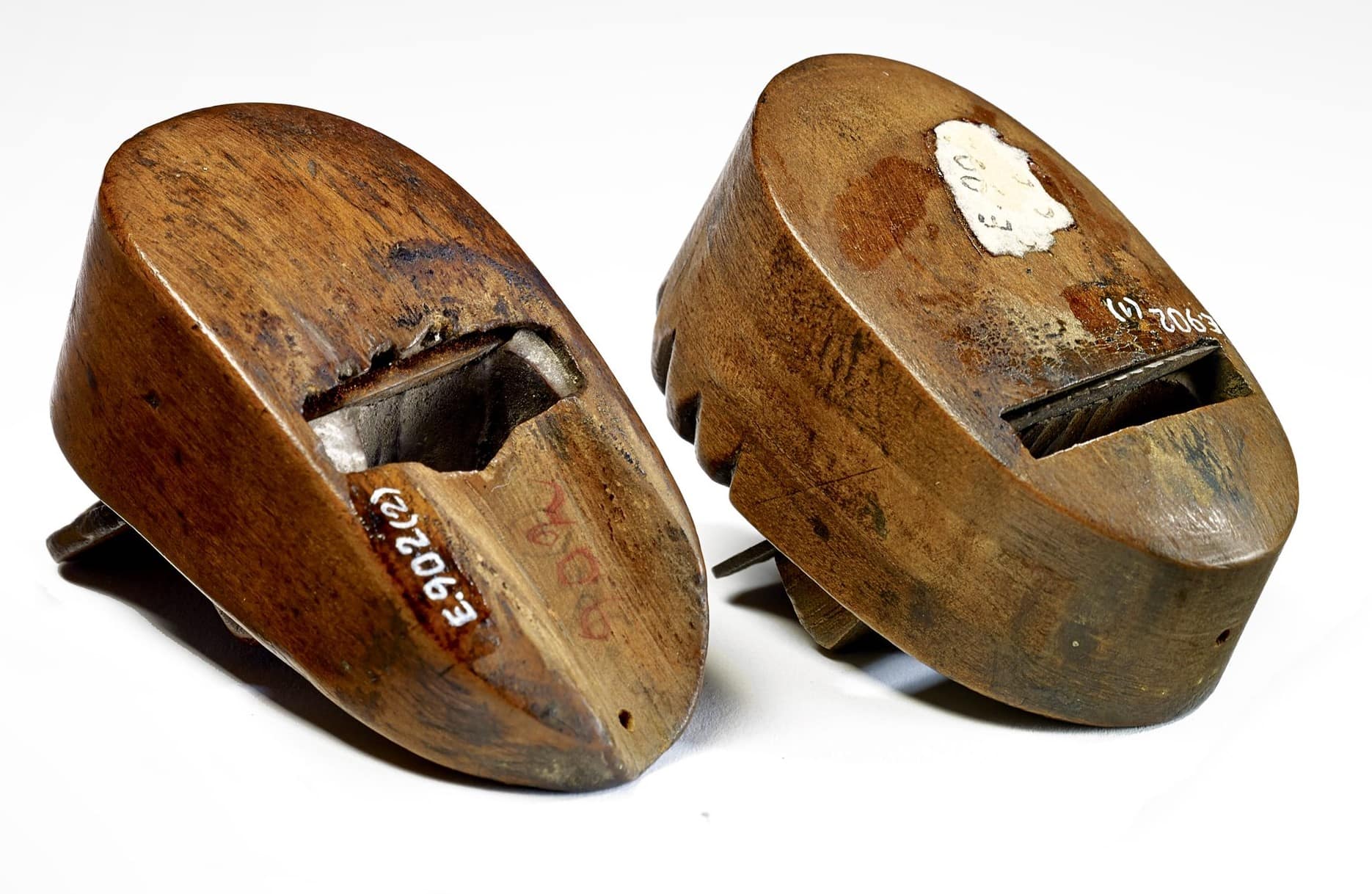 Luthier.Planes.Vuillaume.Druout.1880.E