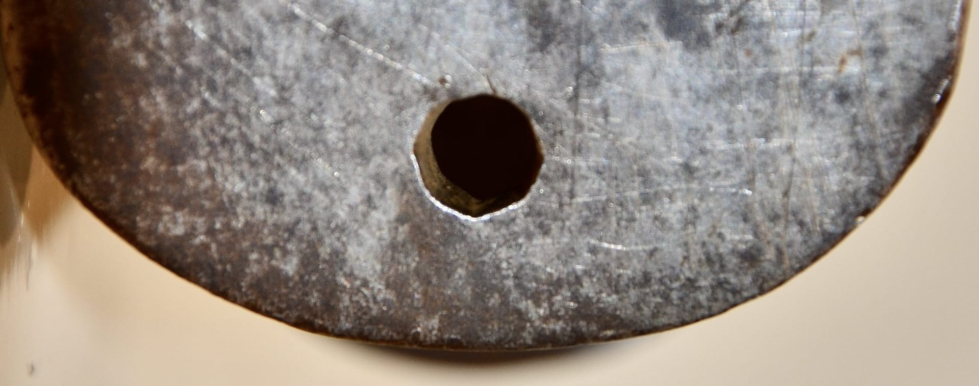 Hole.fr.flange.small.cont.mitre.Blanche