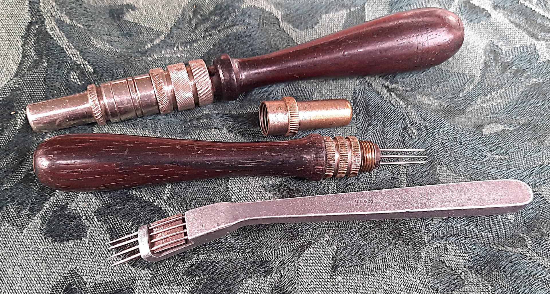 2.Voicers.w.caps.1.HS