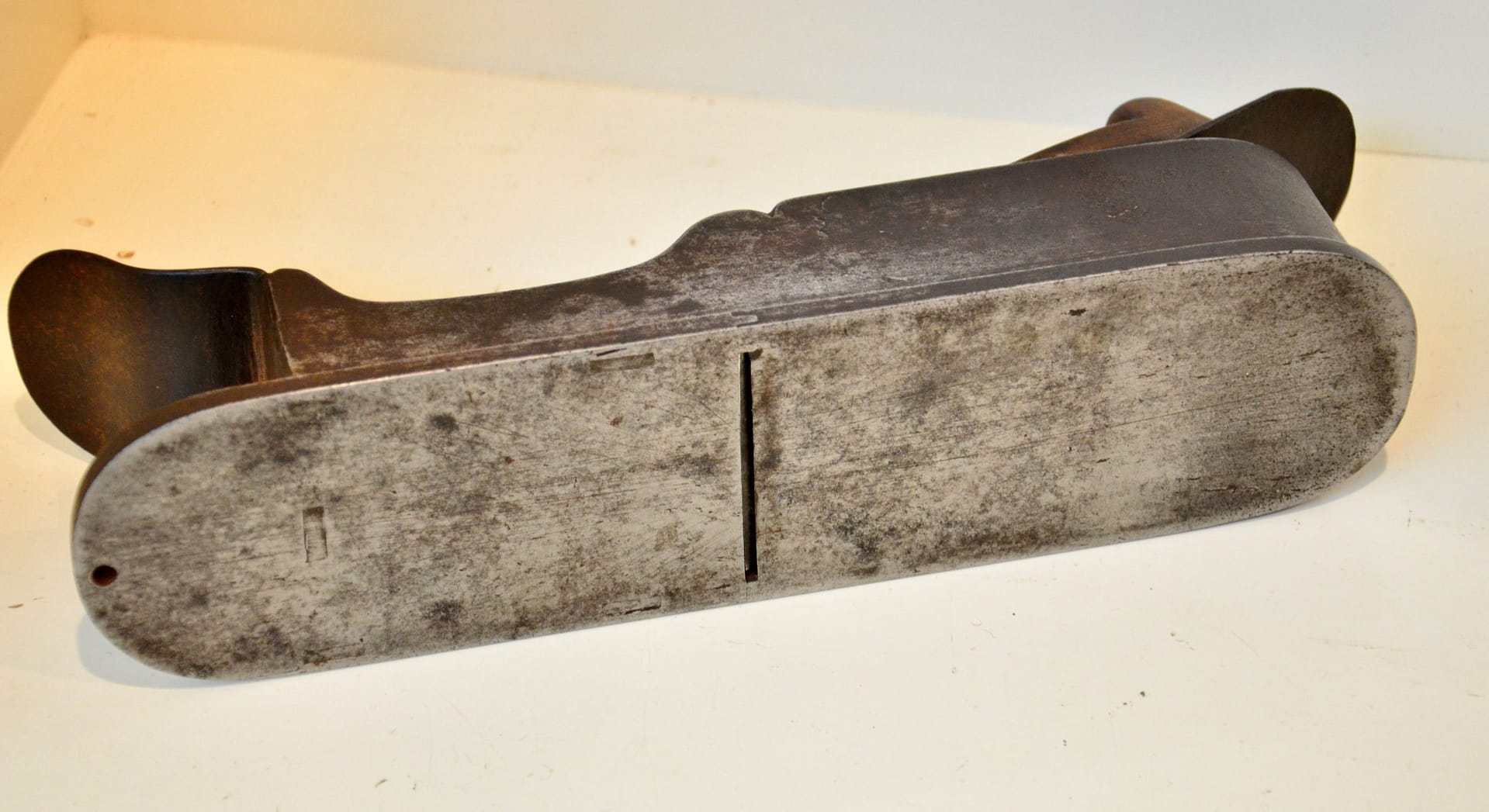 Large.Continental.Mitre.Plane.Blanche.3.