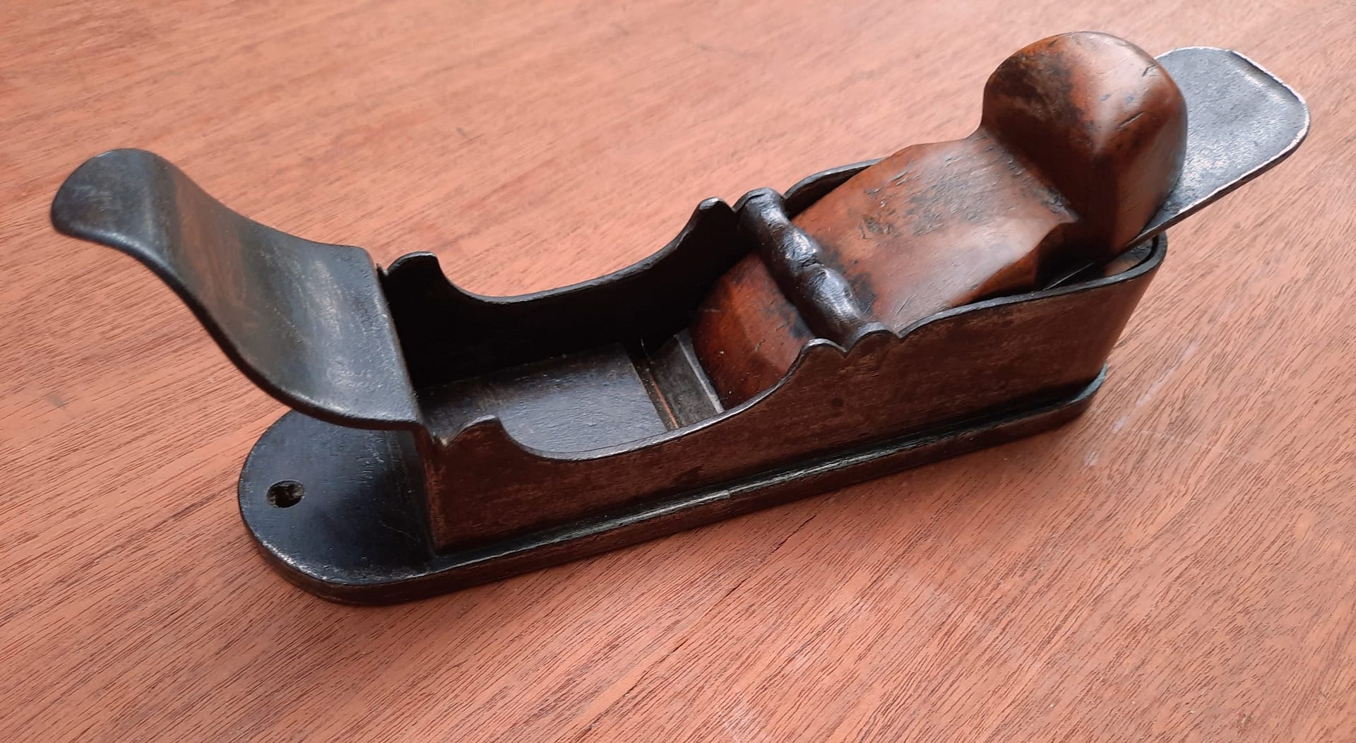 Early.French.Mitre.Plane.4