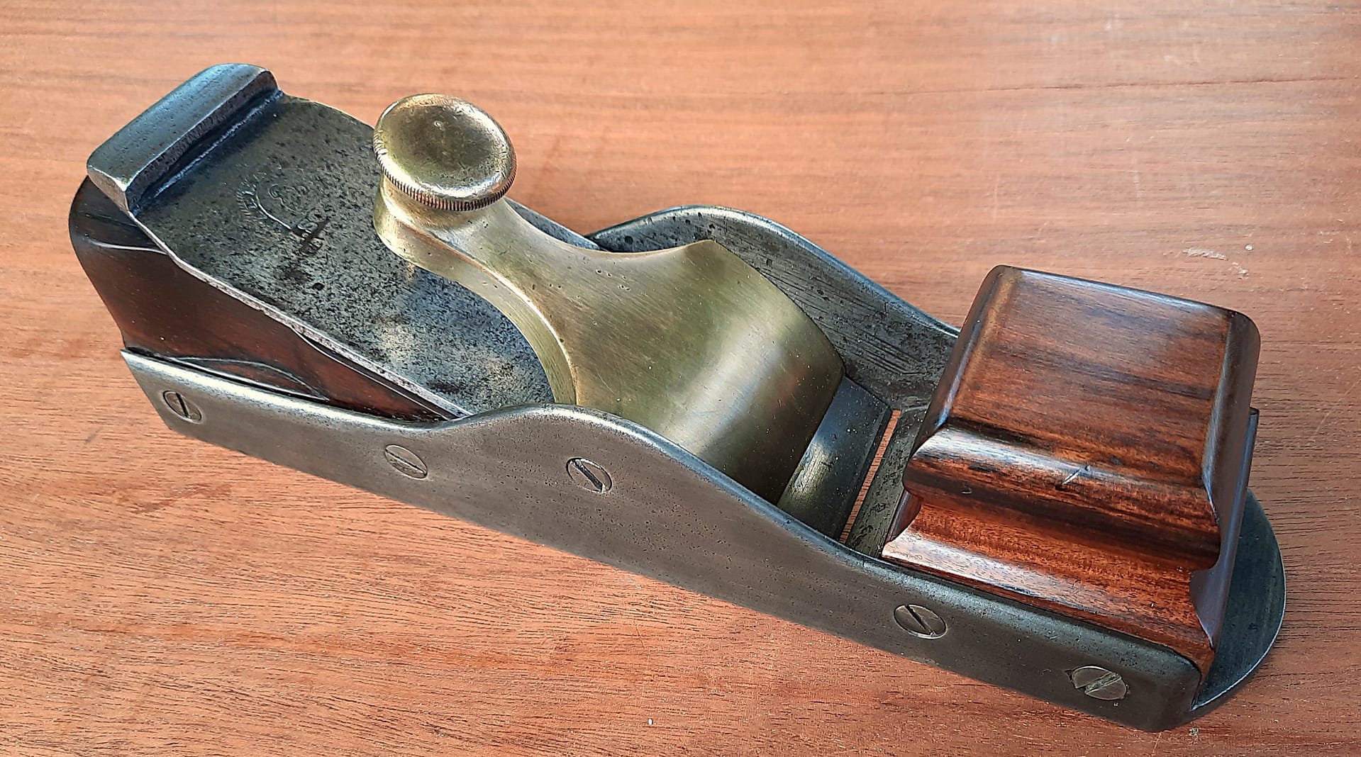 Improved.mitre.Plane.Cast.Iron.Spiers.type.Lever.Cap.3