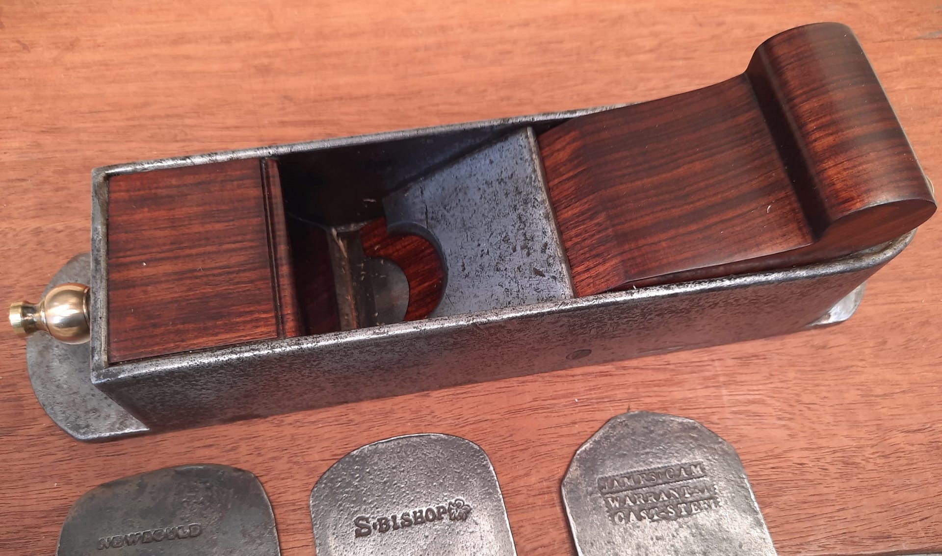 Pre-Gabriel.Mitre.Finial.Screws.Ajpg