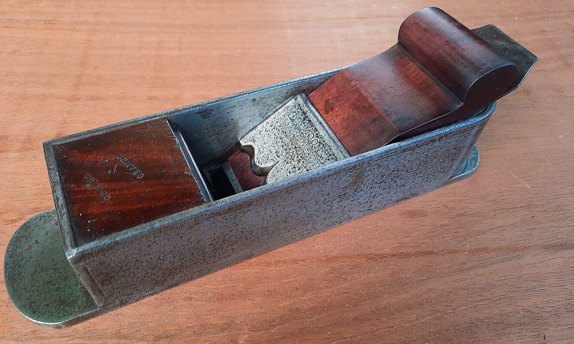 Moon.mitre.plane.mah.4