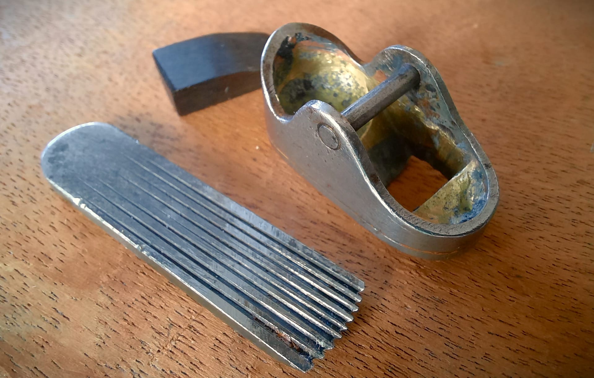 Russian.Violin.Plane.Appled.Sole