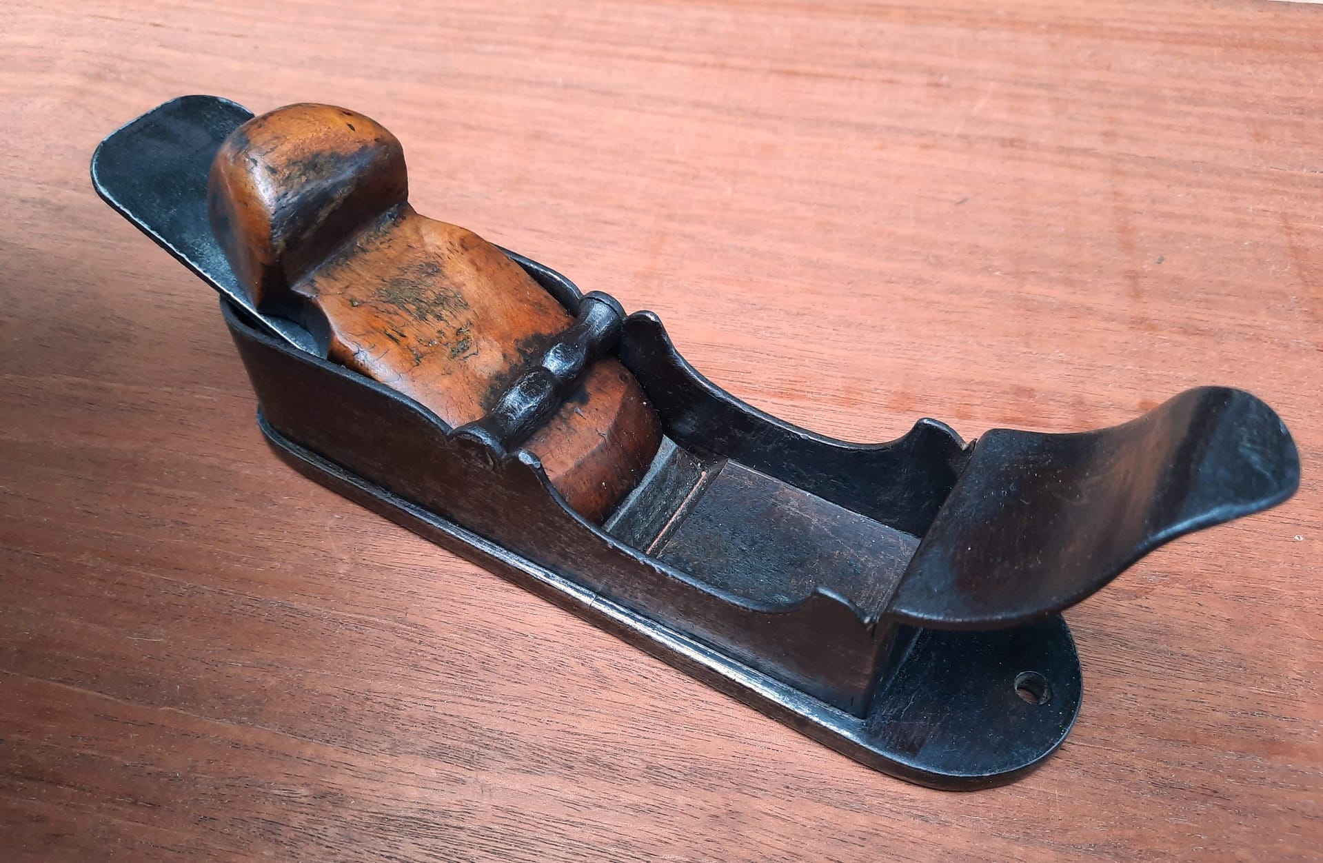 Early.French.Mitre.Plane.1