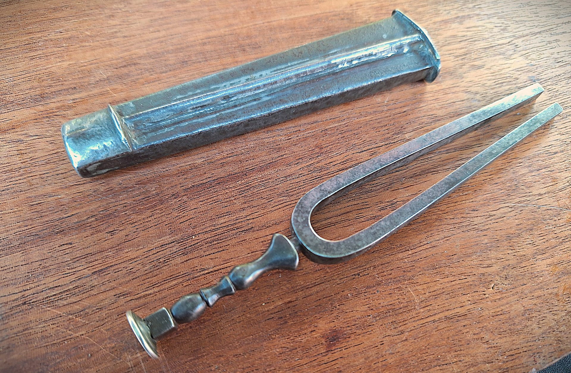 Ornate.Early.Tuning.Fork.High.Pitch.2