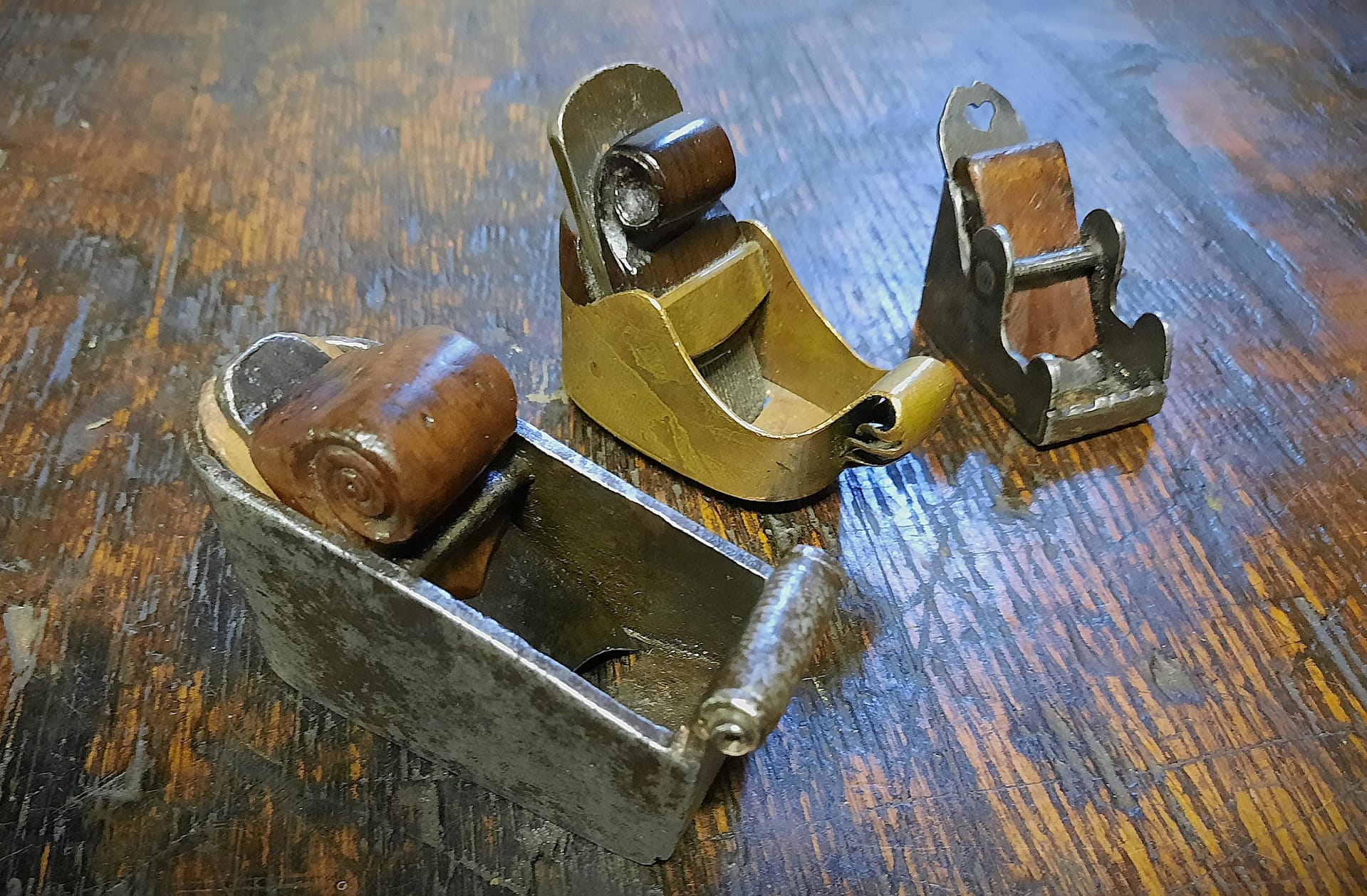 Three.Ancient.Luthier.Planes.4