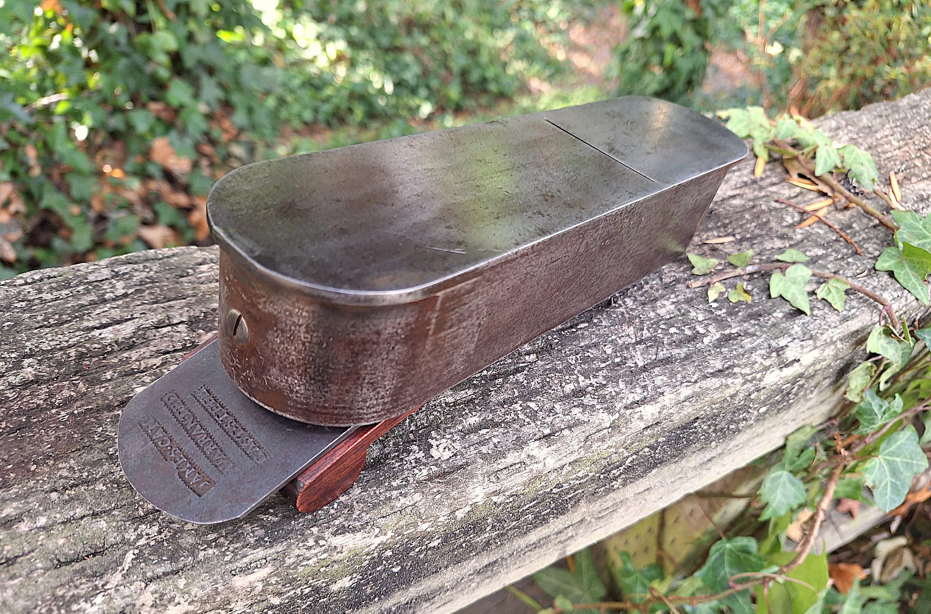 H.and.D.Mitre.Plane.2