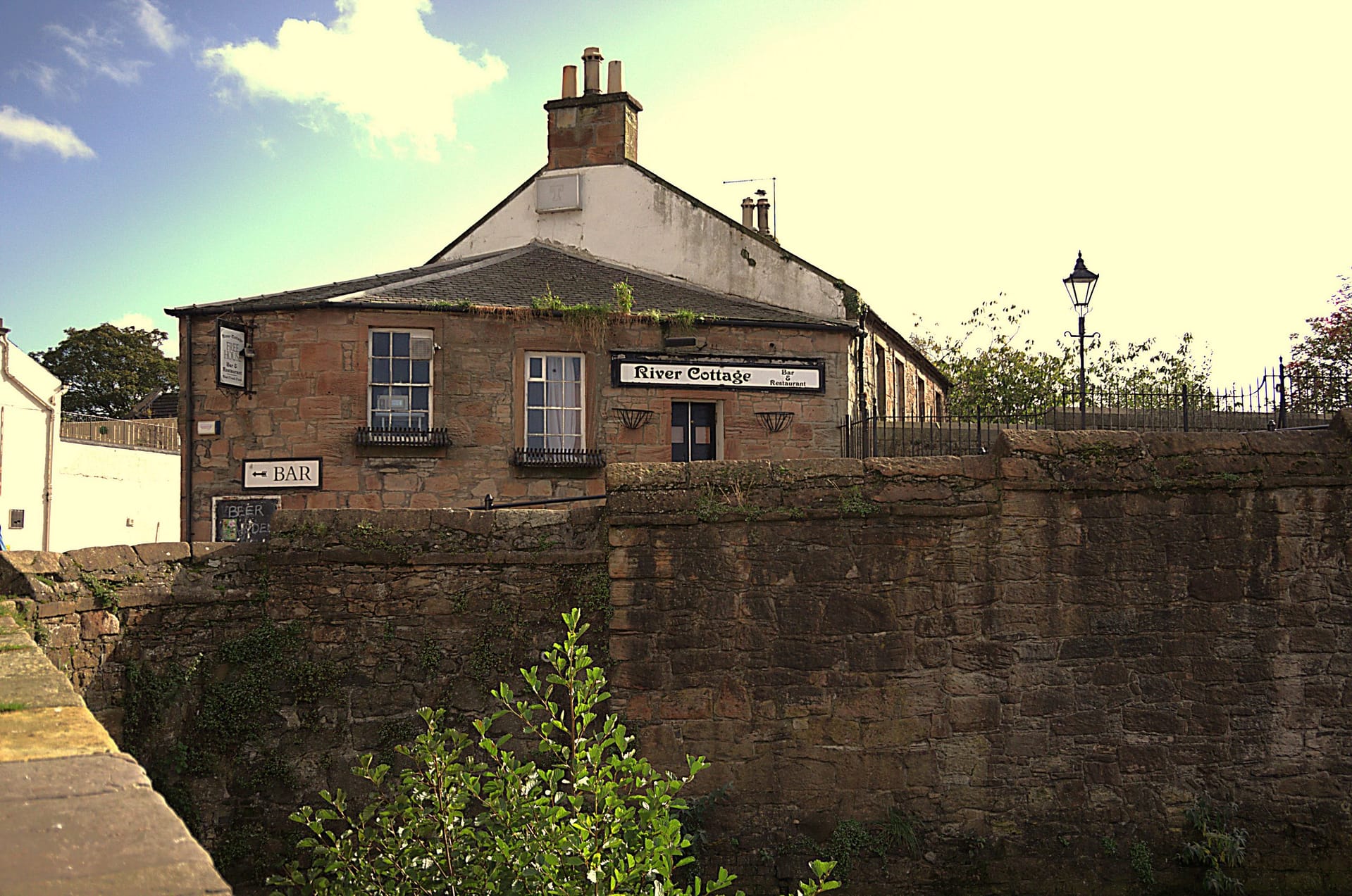 Ayr,_2-4_River_Terrace