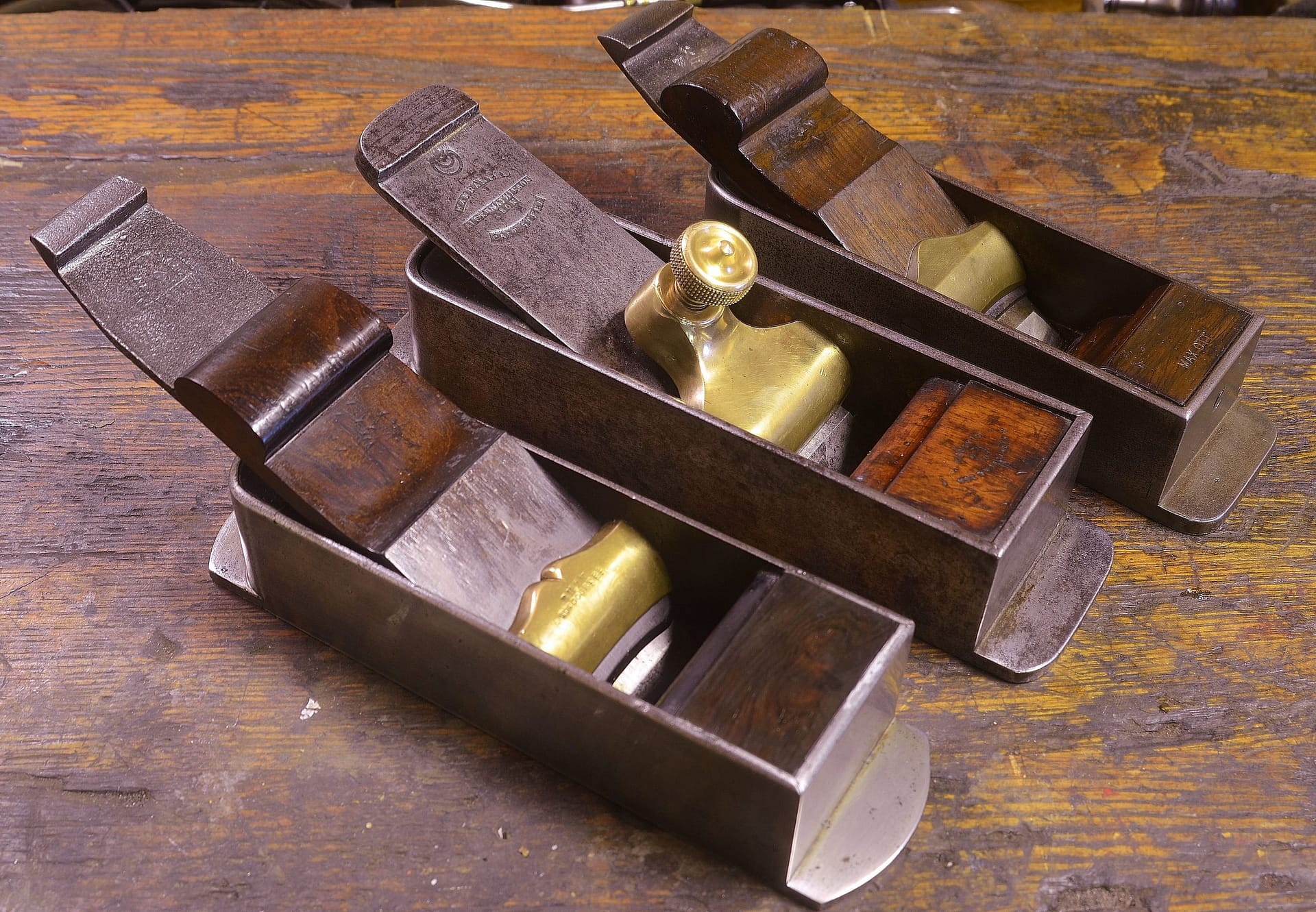 Norris.10.wedge_.lever_.cap_.Holland.mitre_