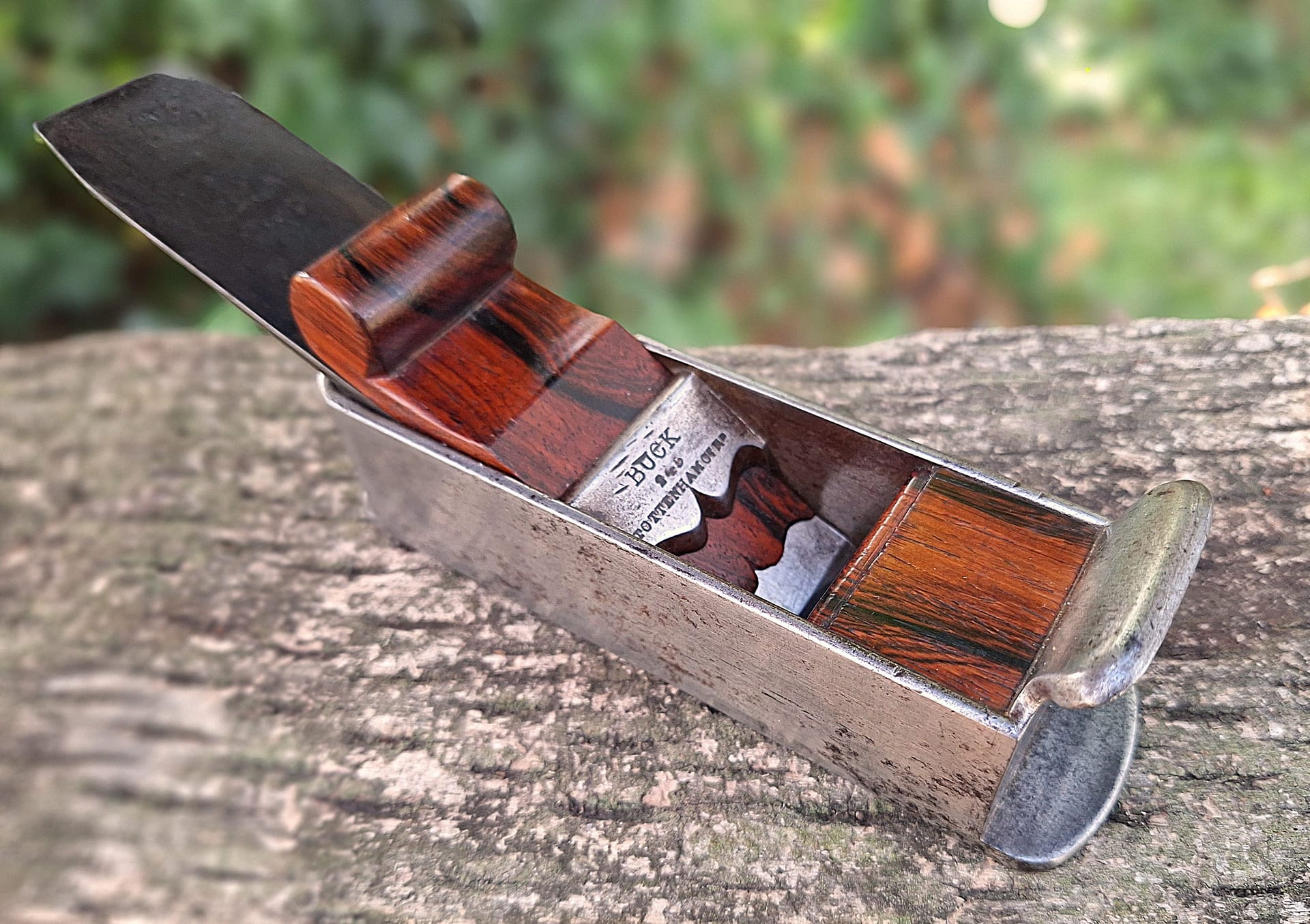 Buck.Mitre.Metal.Tote.2