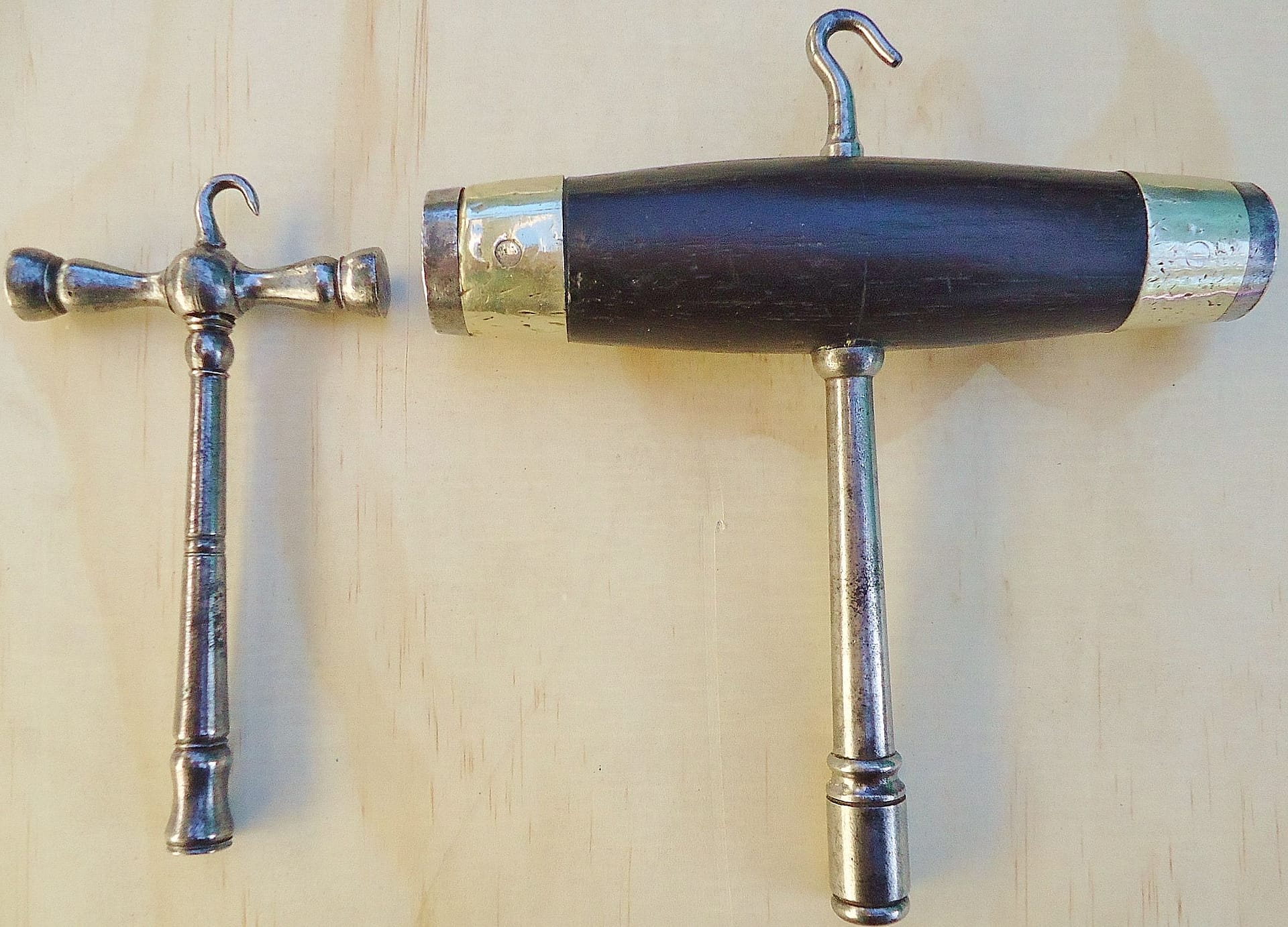 18th.cHammer.19th.c.Hammer