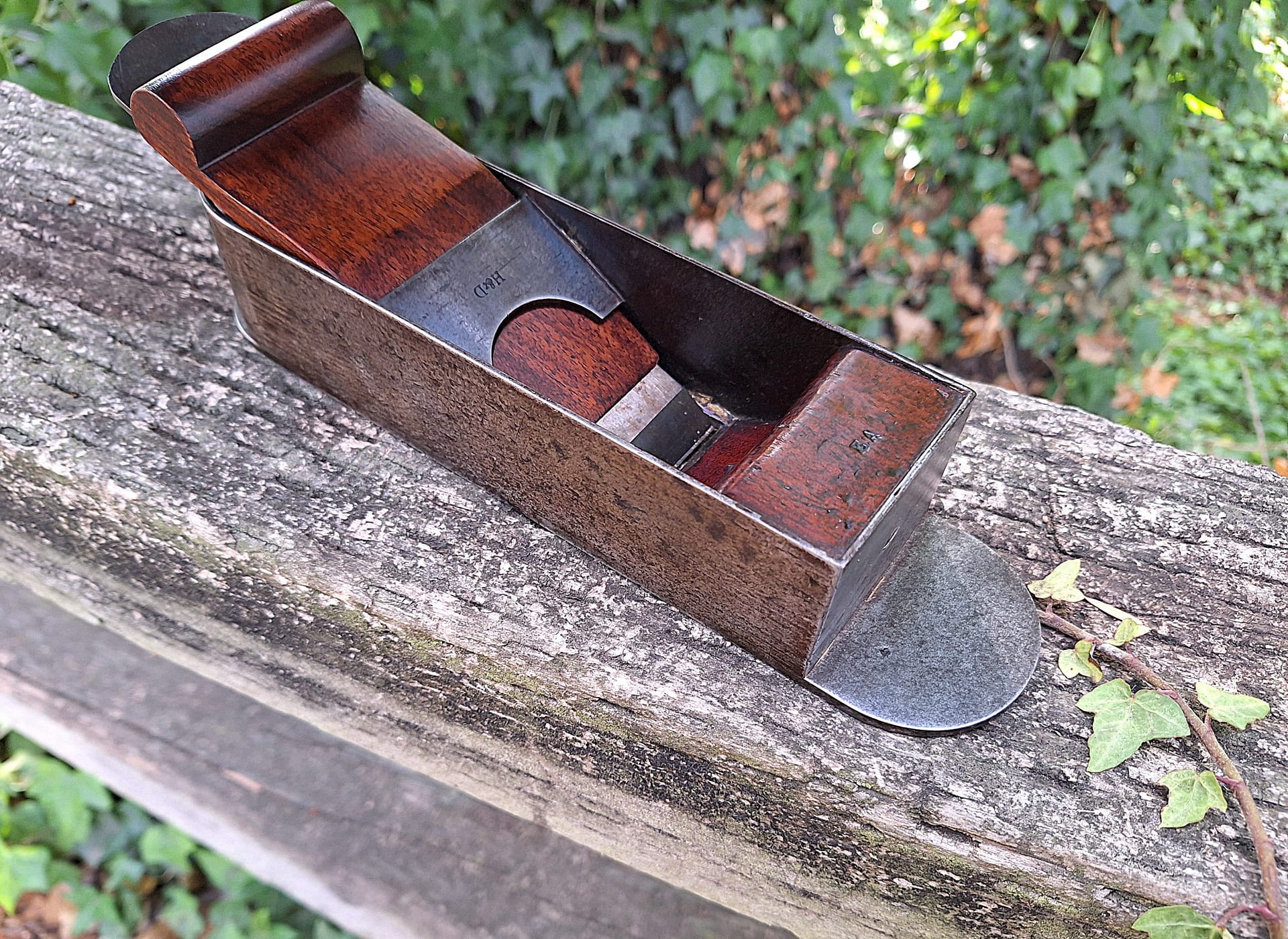 H.and.D.Mitre.Plane.5