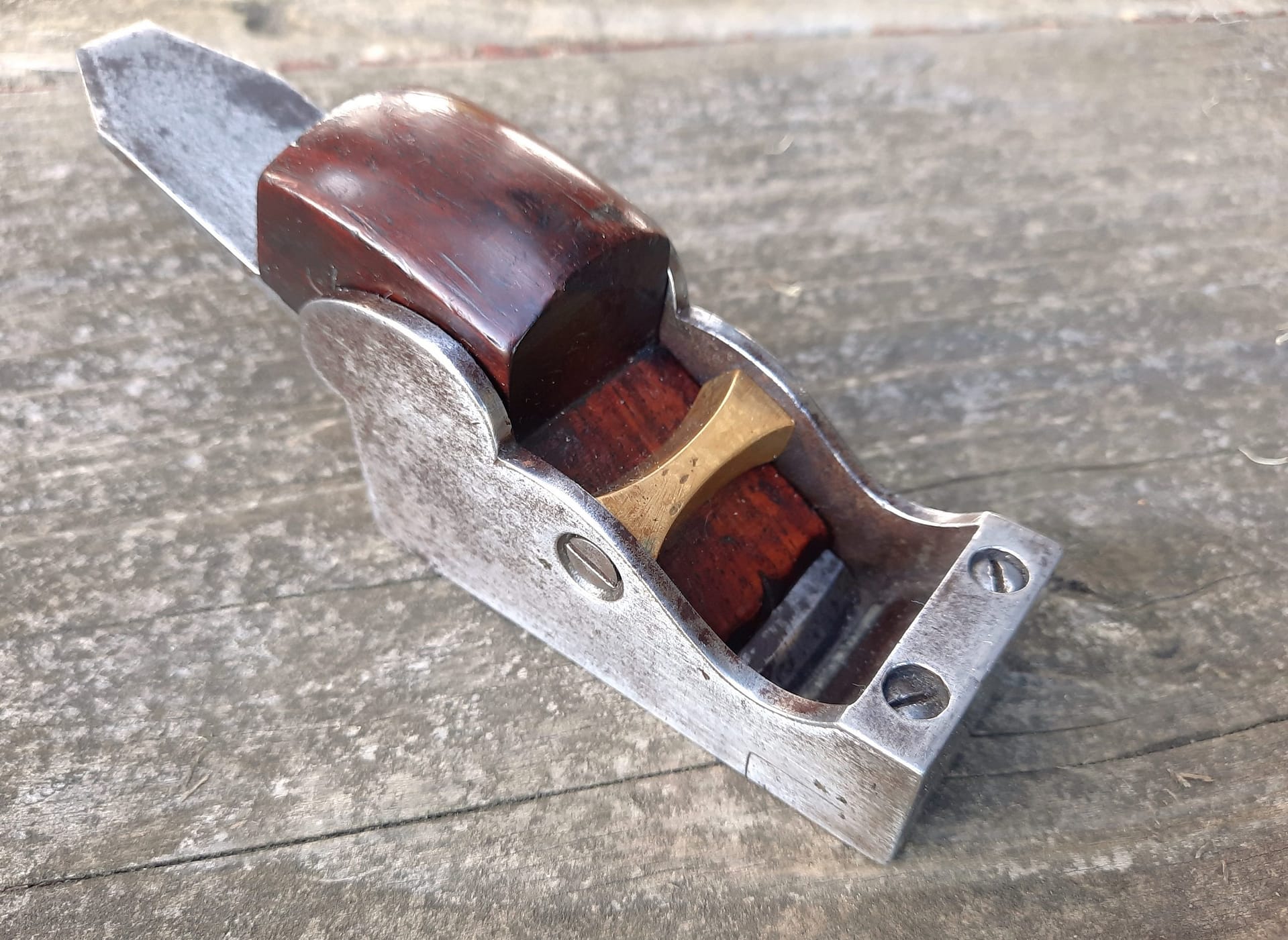 Holland.Chariot.Plane