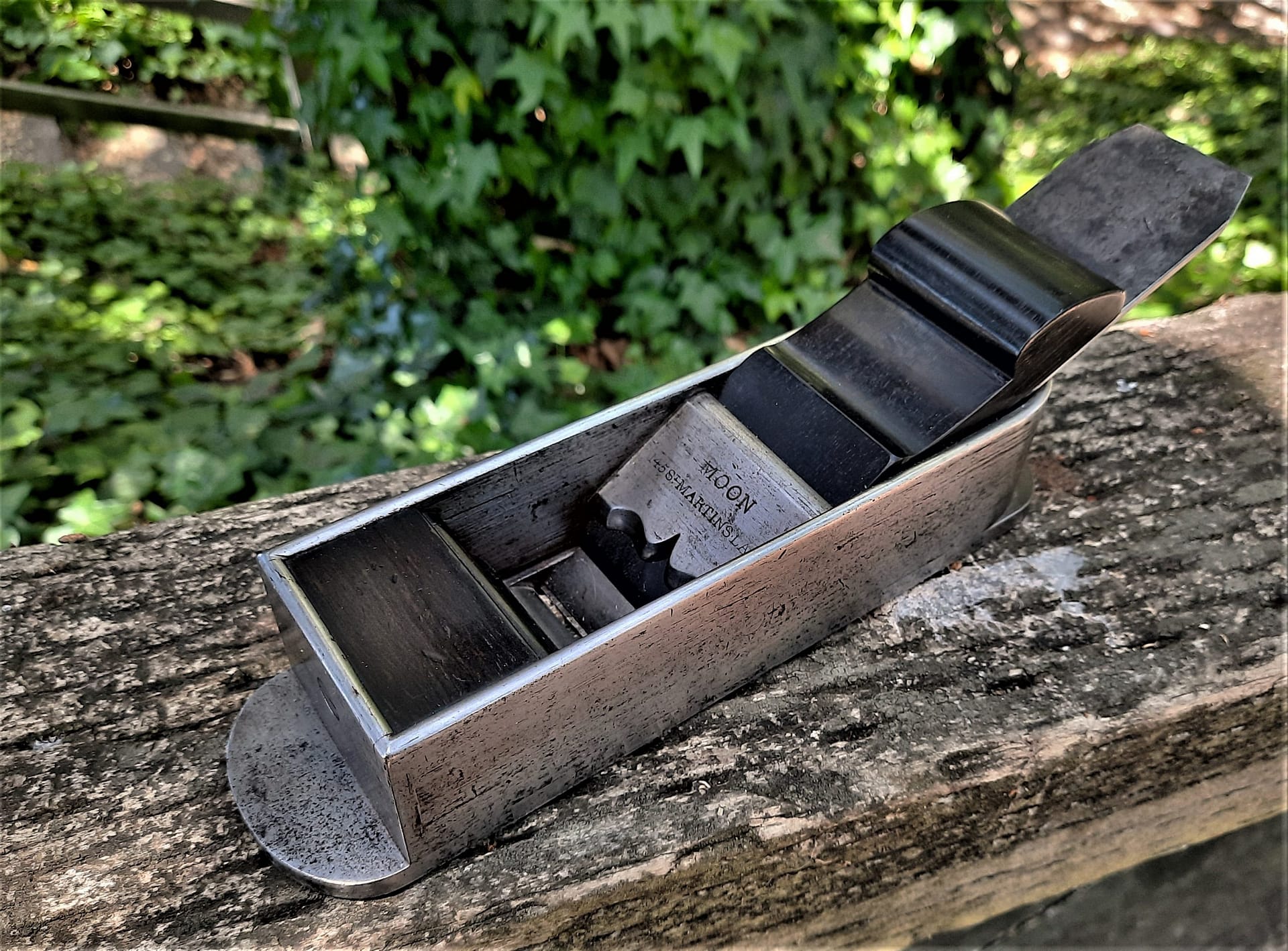 Moon.Mitre.145.SML.Outside