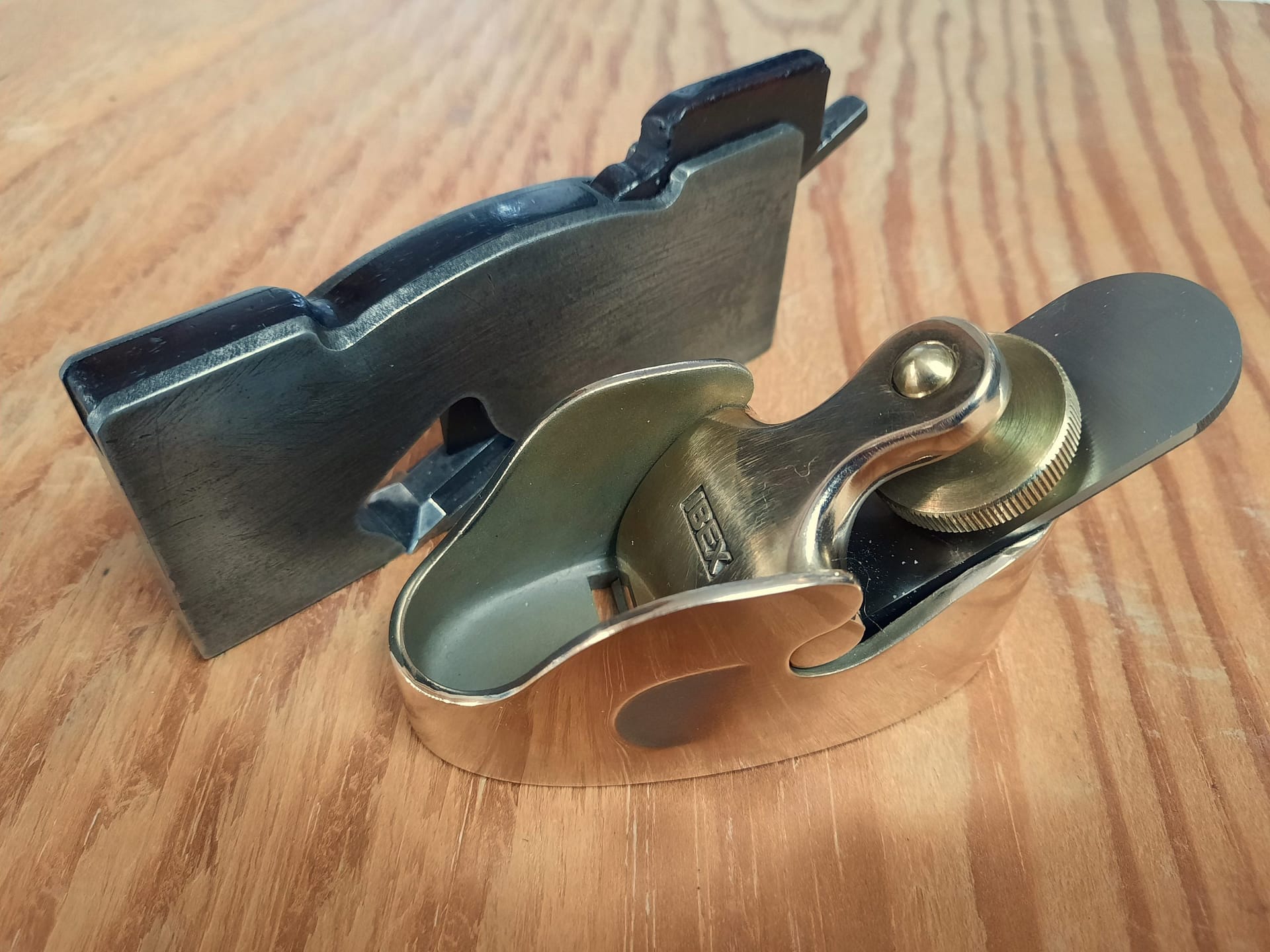 Ibex.Palm.and.Popping.4.inch.Shoulder.planes