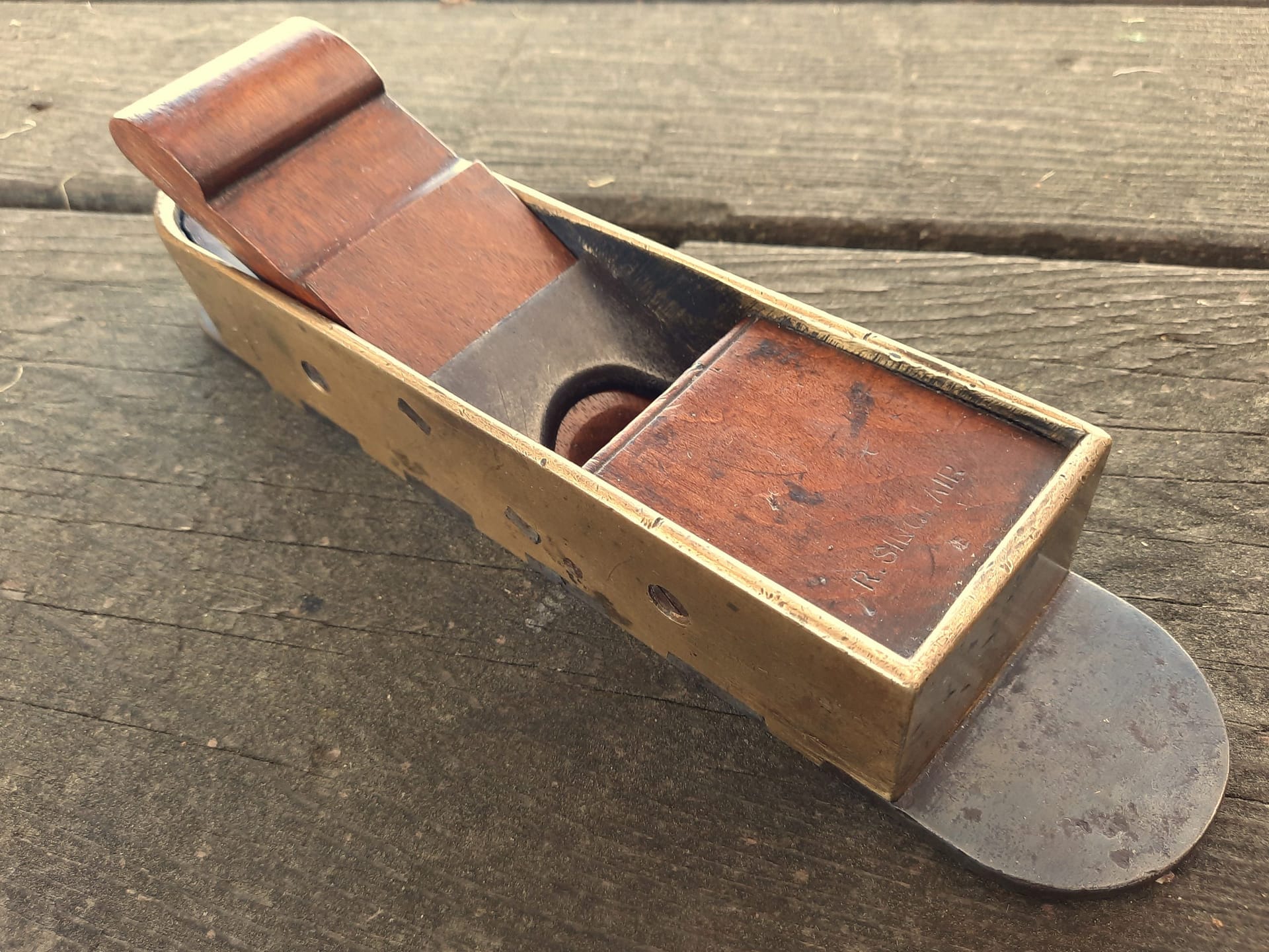 Pre-Gabriel.Gunmetal.Mitre.3