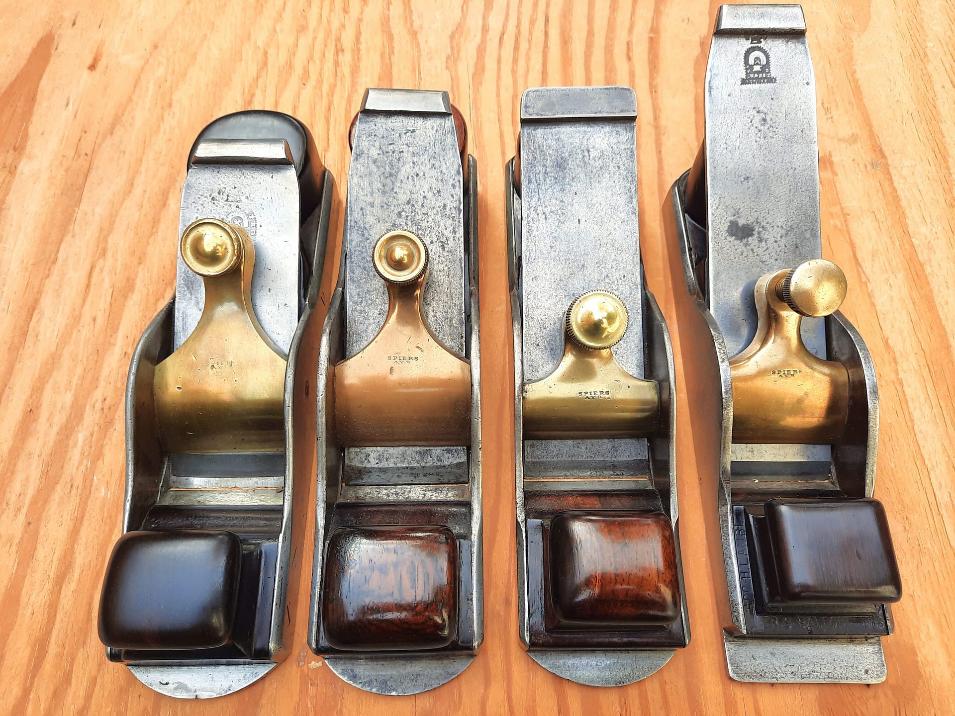 Spiers.Improved.Mitre.Planes.Lever.Caps.2