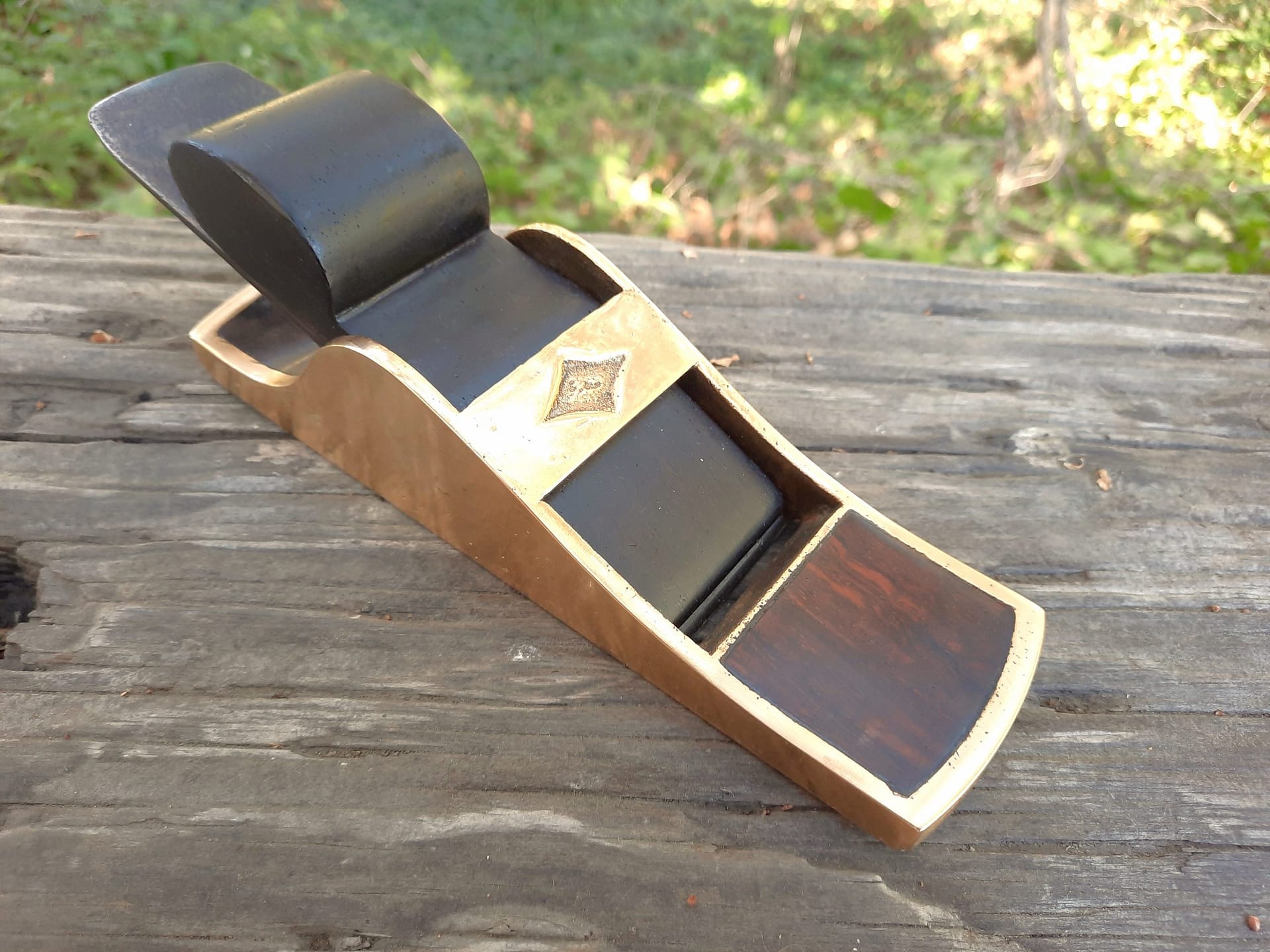 Thackeray.Gunemtal.Irish.Chariot.