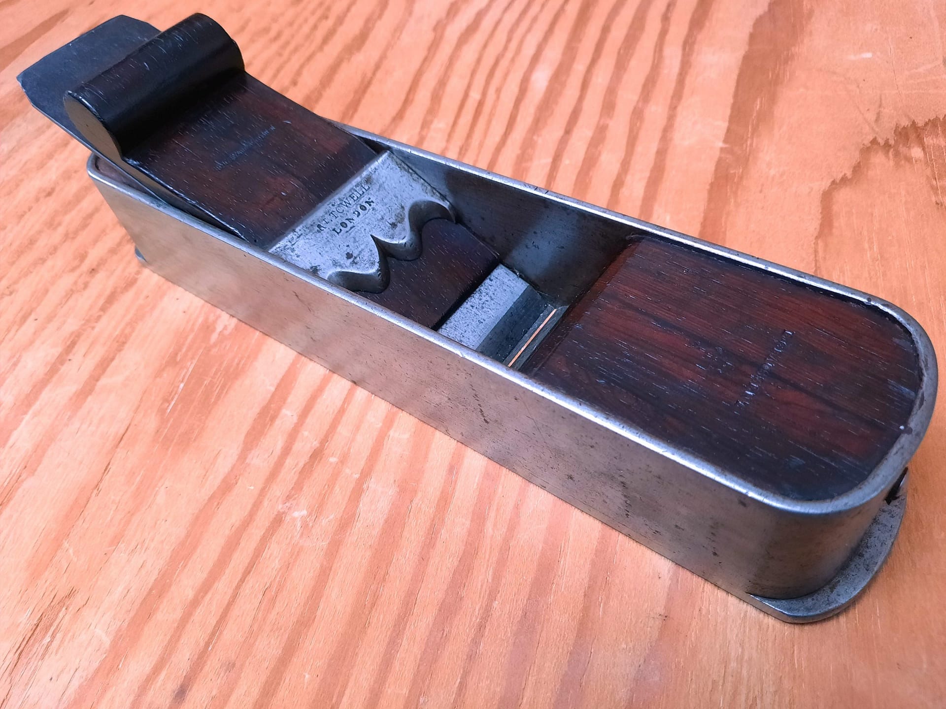 Towell.Mitre.rounded.sides.long