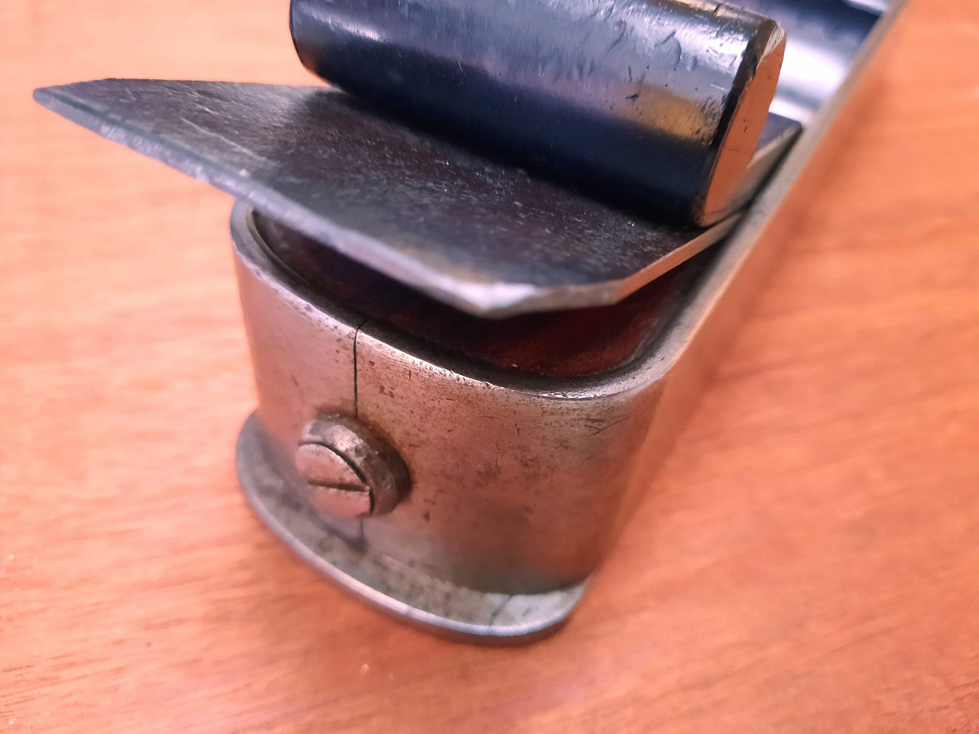 Towell.mitre.heel.brazed.seam