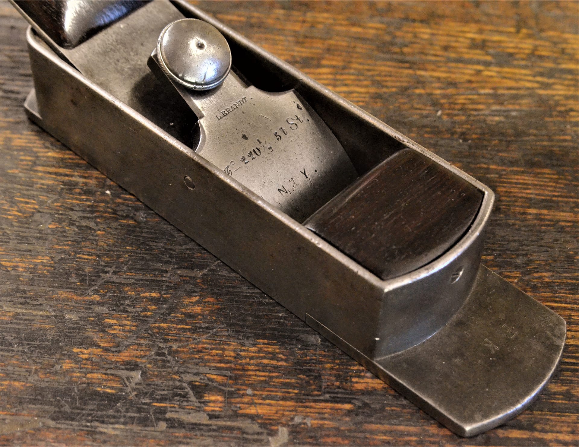 Fancy.Brandt.Lever.Cap