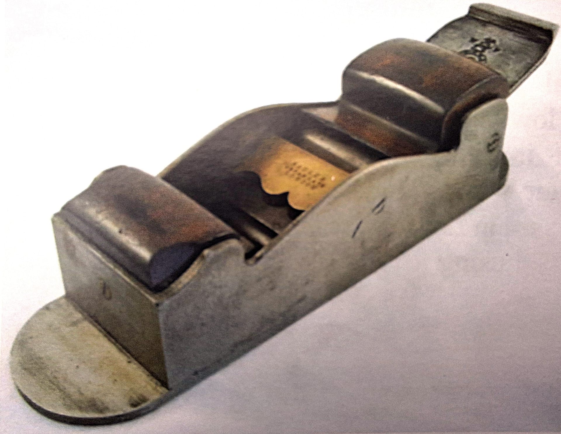 Badger.mitre.plane.Warner.1