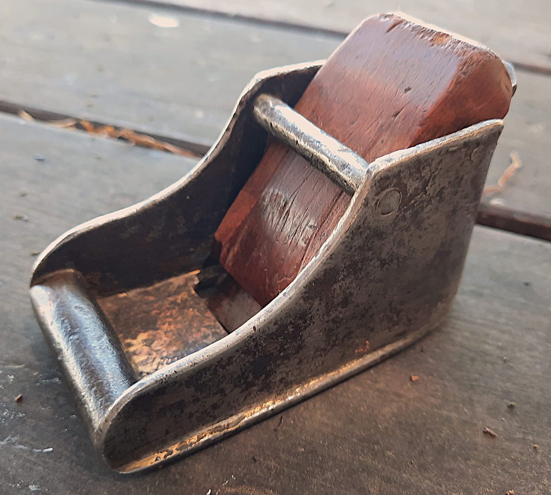Small.Italian.Iron.Plane.4
