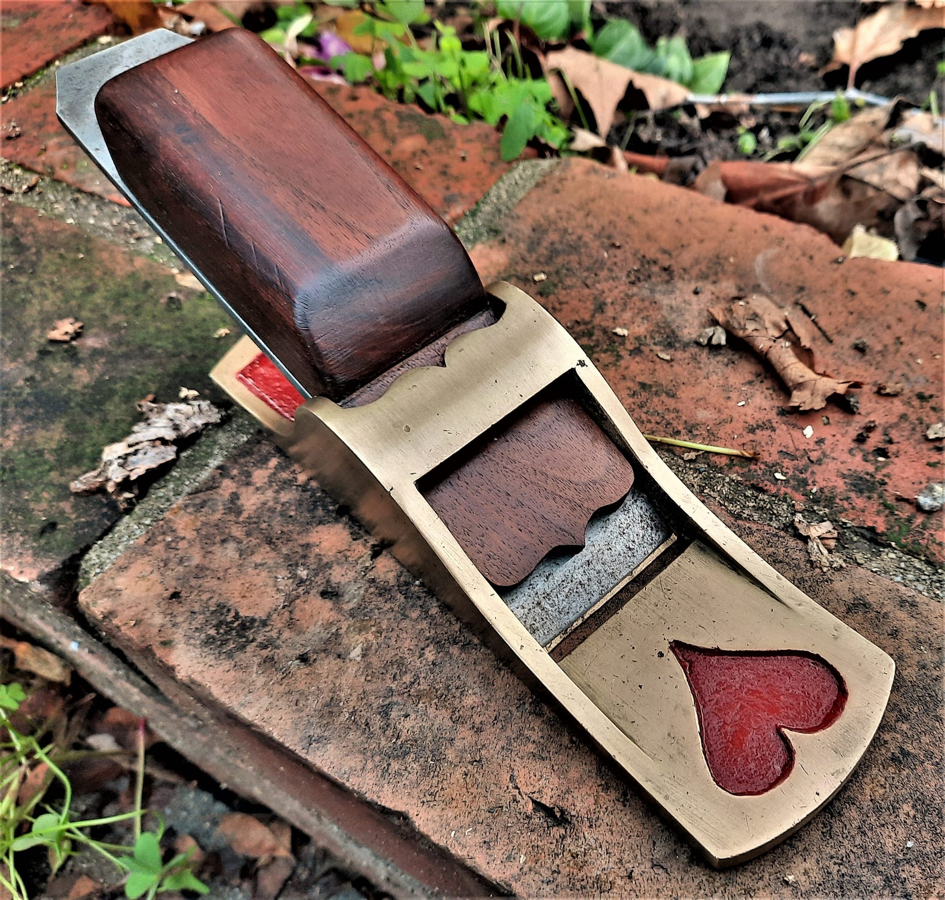 Irish.Chariot.Heart.Gunmetal