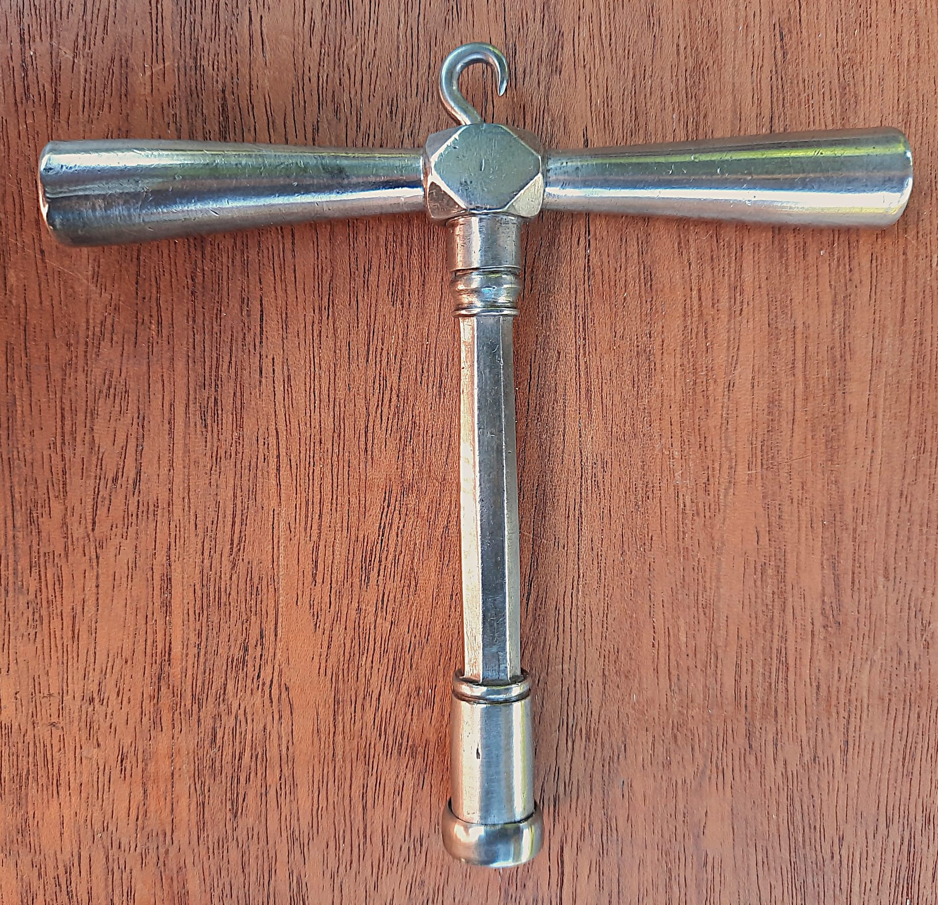 Fortepiano.tuning.hammer