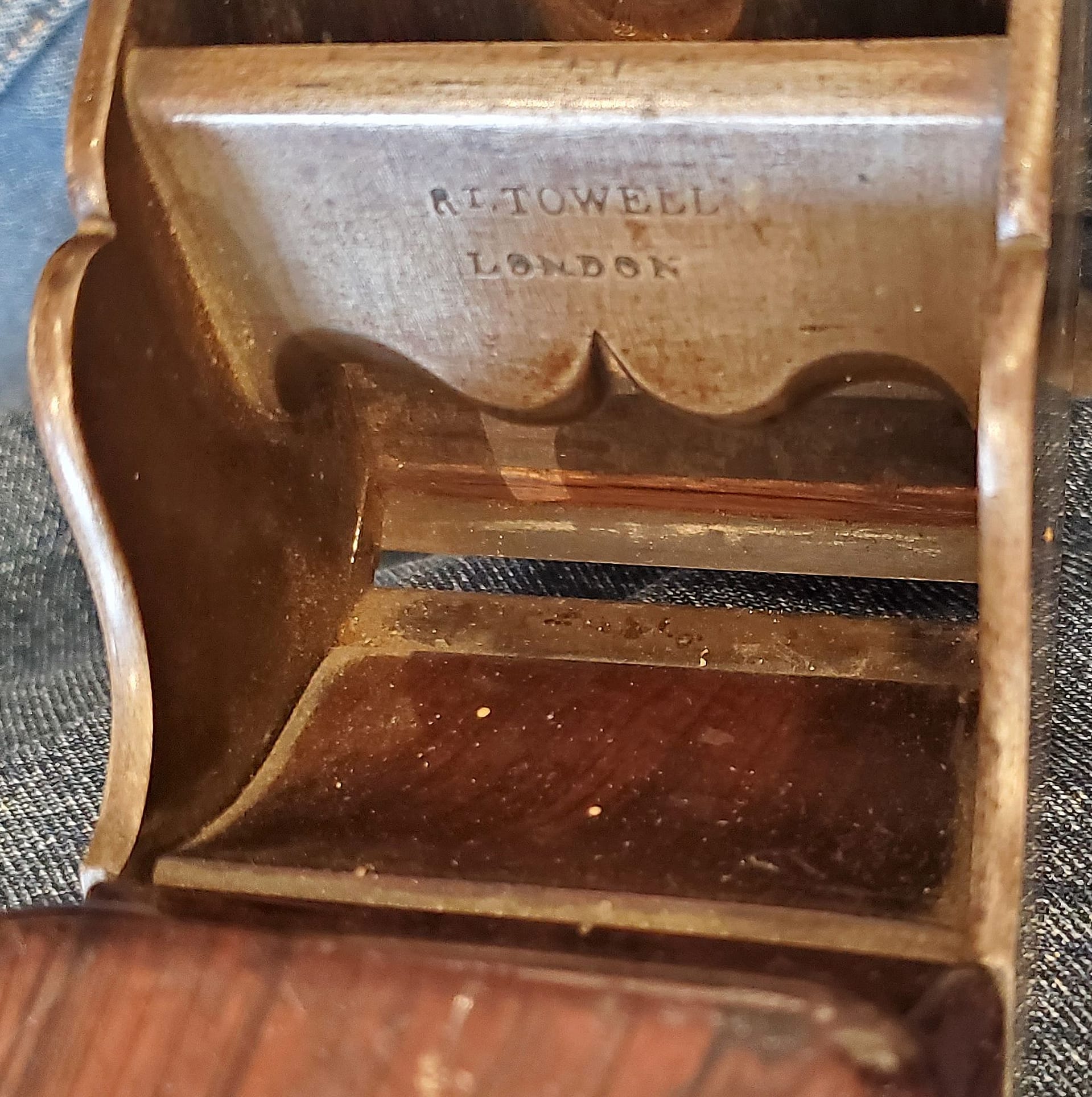 Towell.panel.plane.bed.Moskowitz