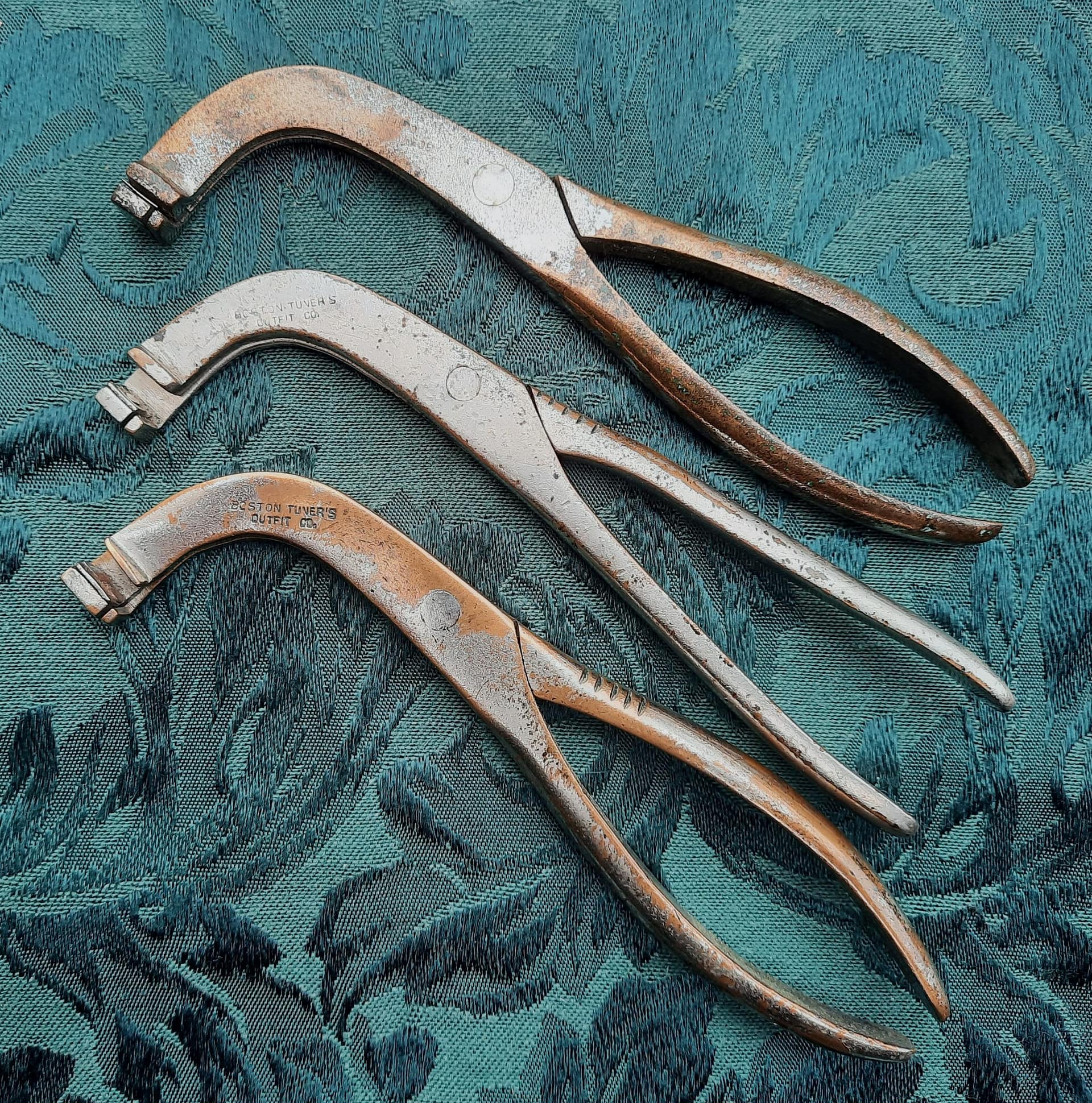 3.Boston.Tuners.Outfit.bridle.tape.tack.inserter