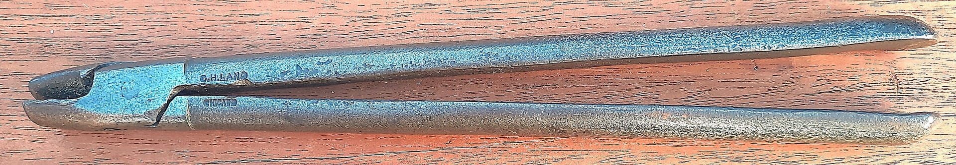 Lang.Regulating.Pliers