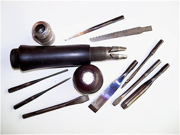 Goodel.Pratt_.Handle.Apart_