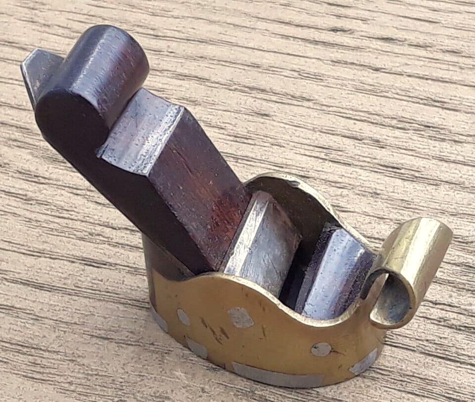 Dovetailed.Violin.Plane